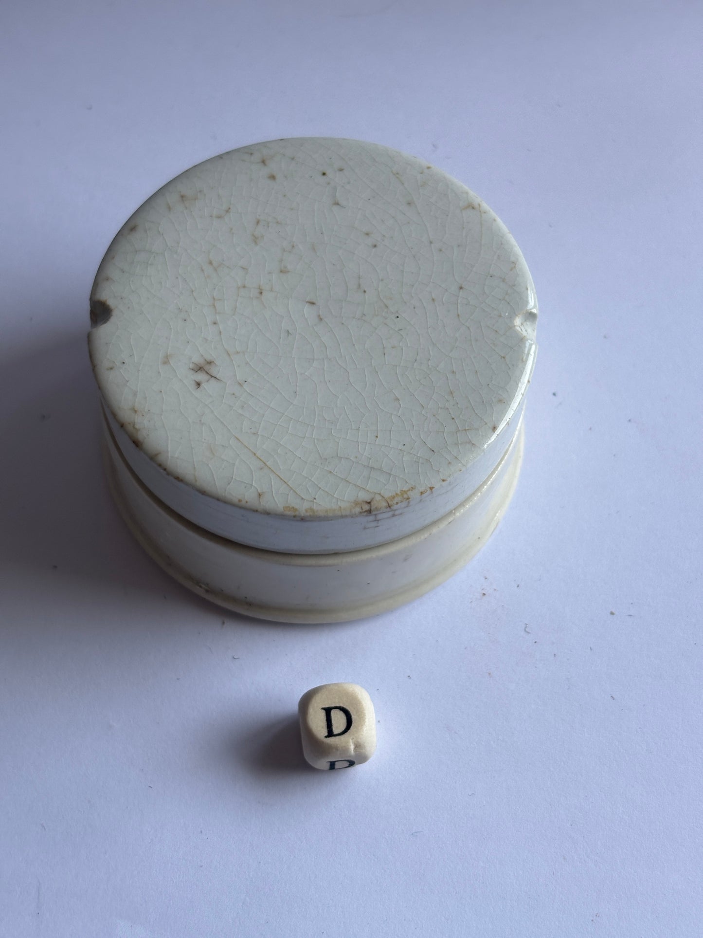 Old plain pot lid and base, stoneware (D)