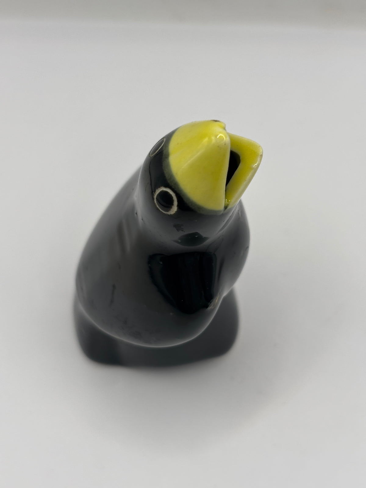 Vintage blackbird pie funnel, pie bird