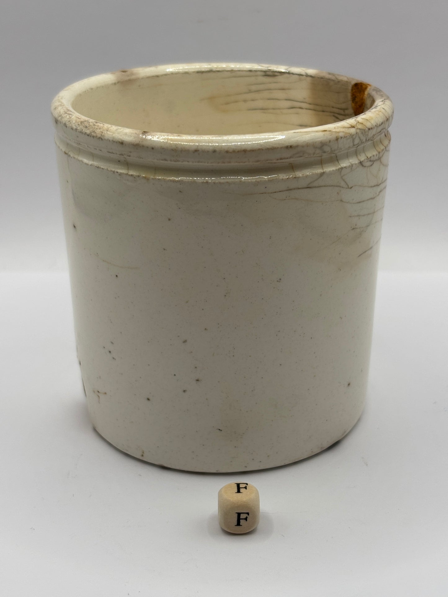 Old rare 1lb John Moirs marmalade jar, pure orange marmalade. Chipped (F)