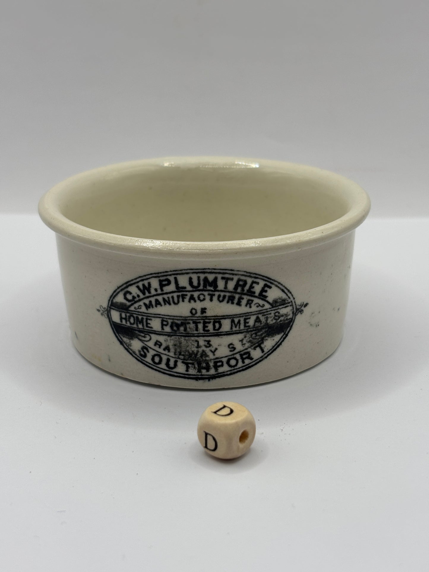 Old Plumtree advertising meat paste pot (D)