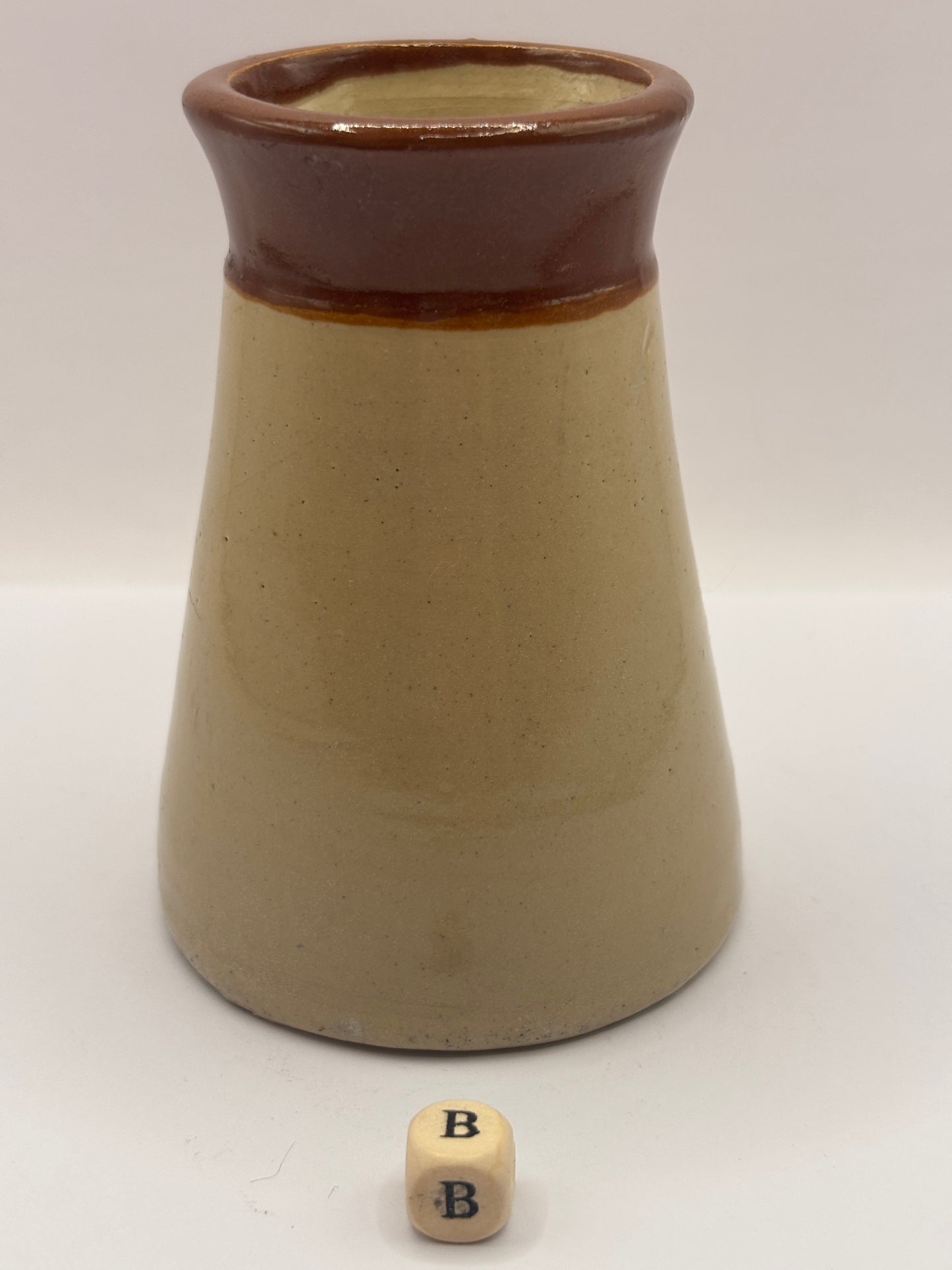 Old advertising cream pot, Cowslip (B)