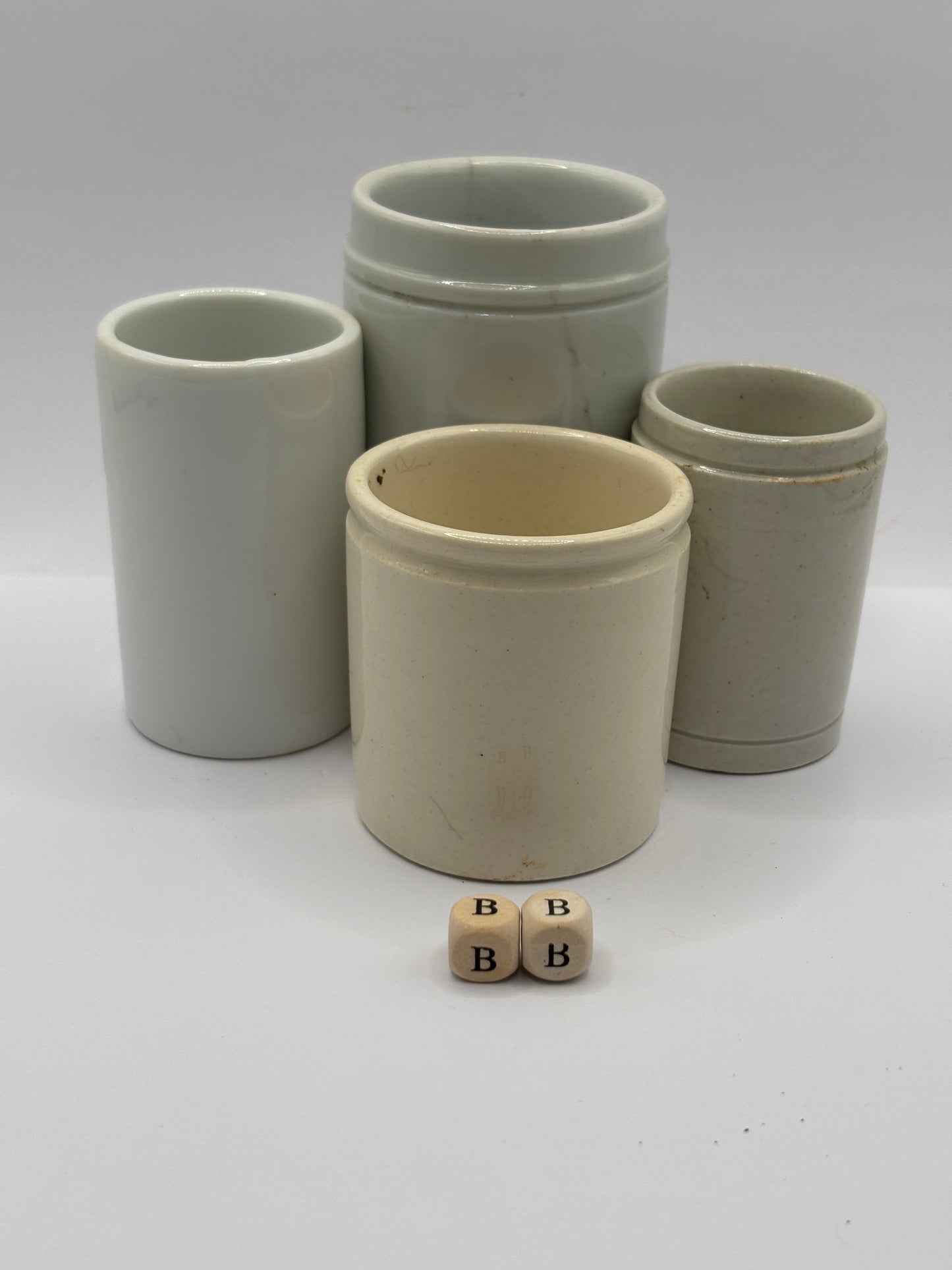 4 old stoneware pots (BB)
