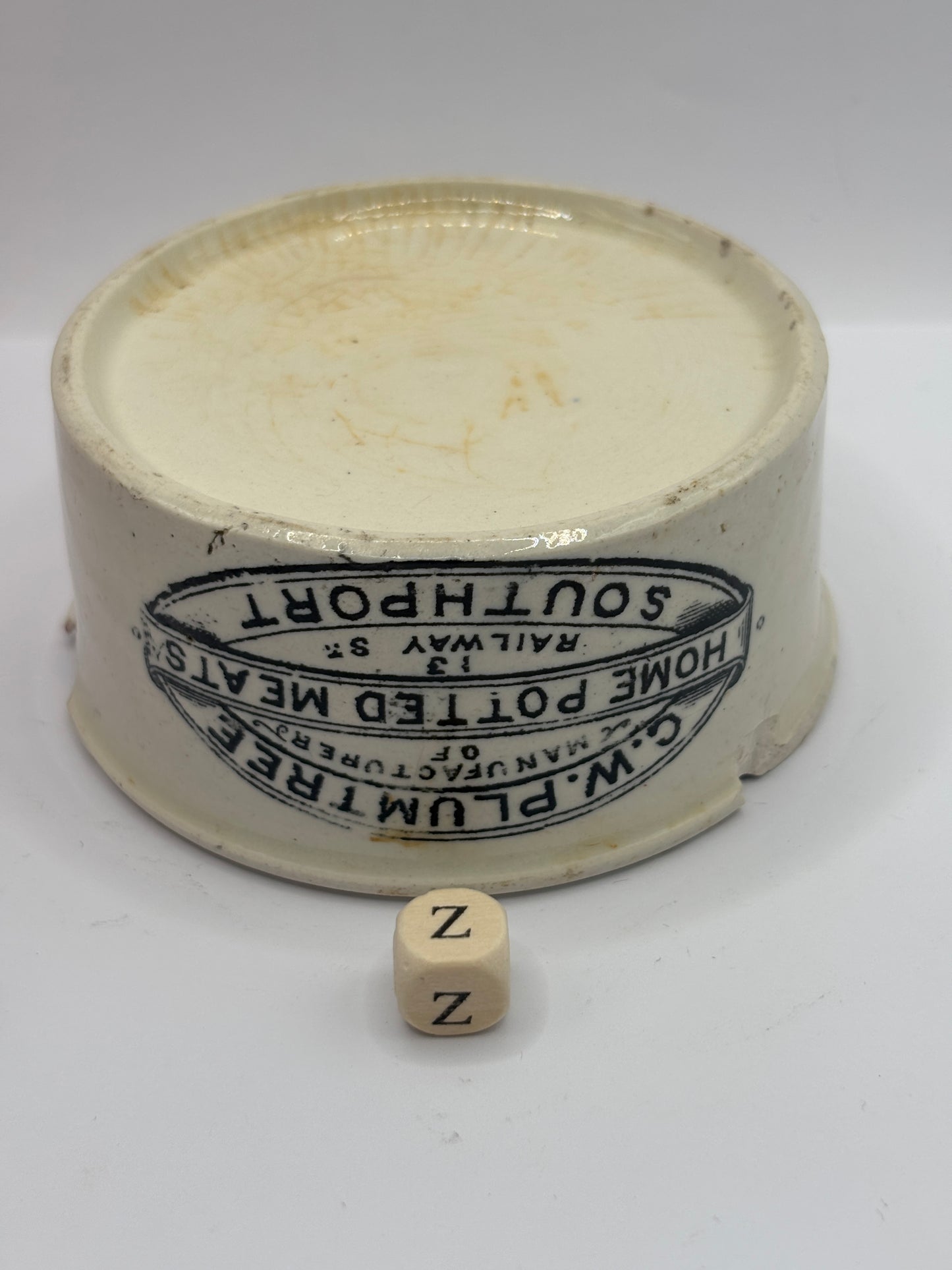 Old Plumtree advertising meat paste pot. Damaged (zz)