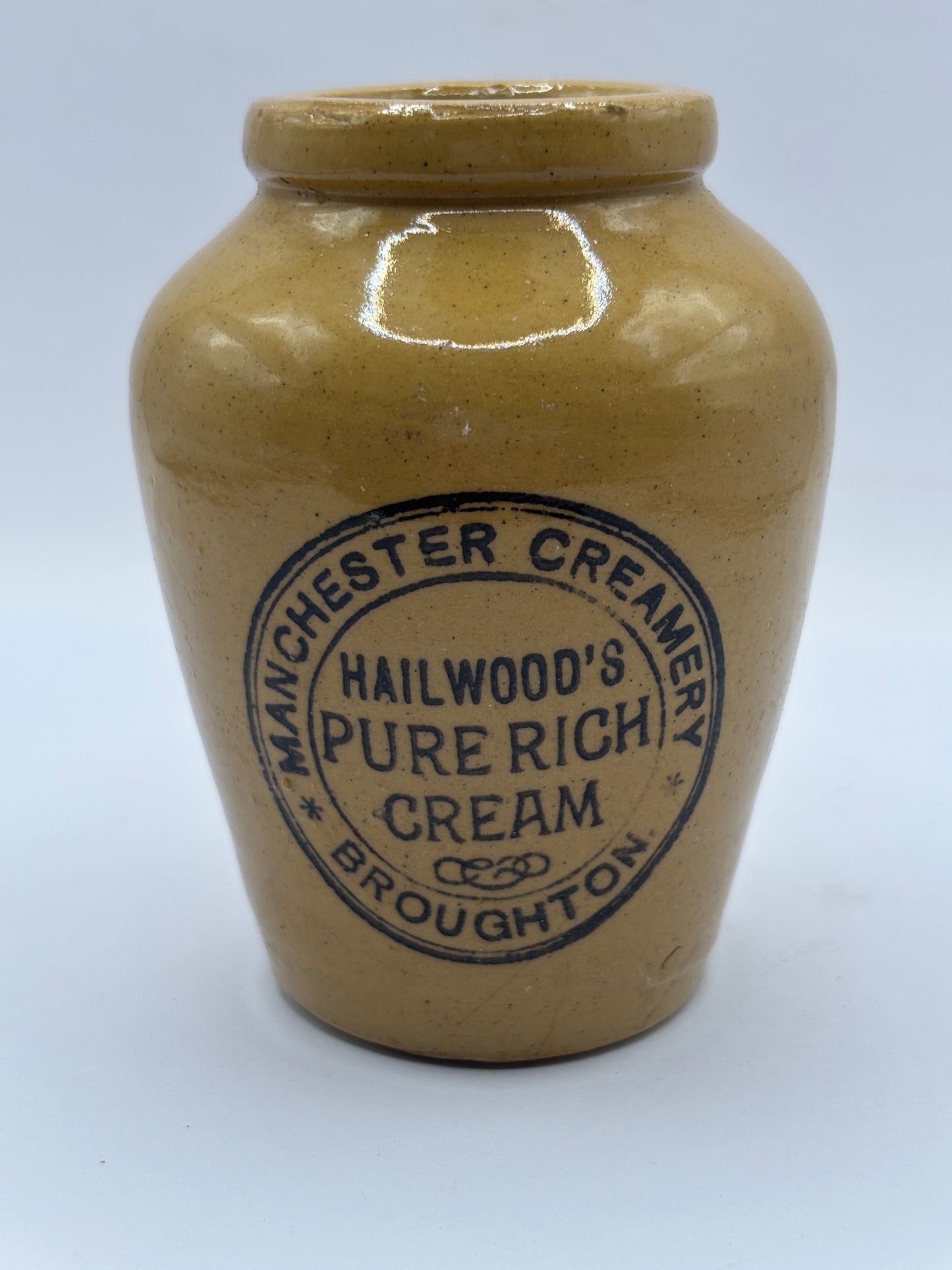 Old Manchester advertising cream pot, Hailwoods pure rich cream