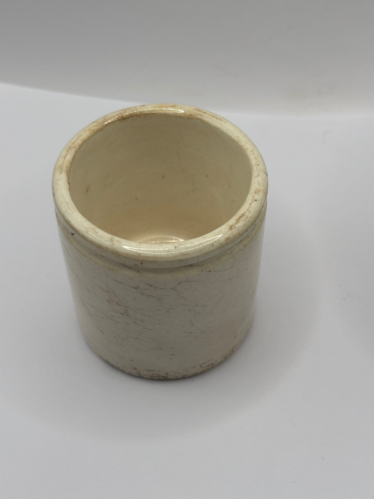 Old small chunky stoneware mailing pot