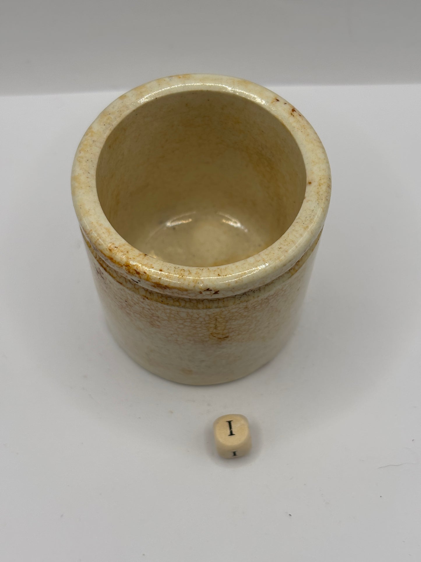 Old chunky stoneware pot (i)