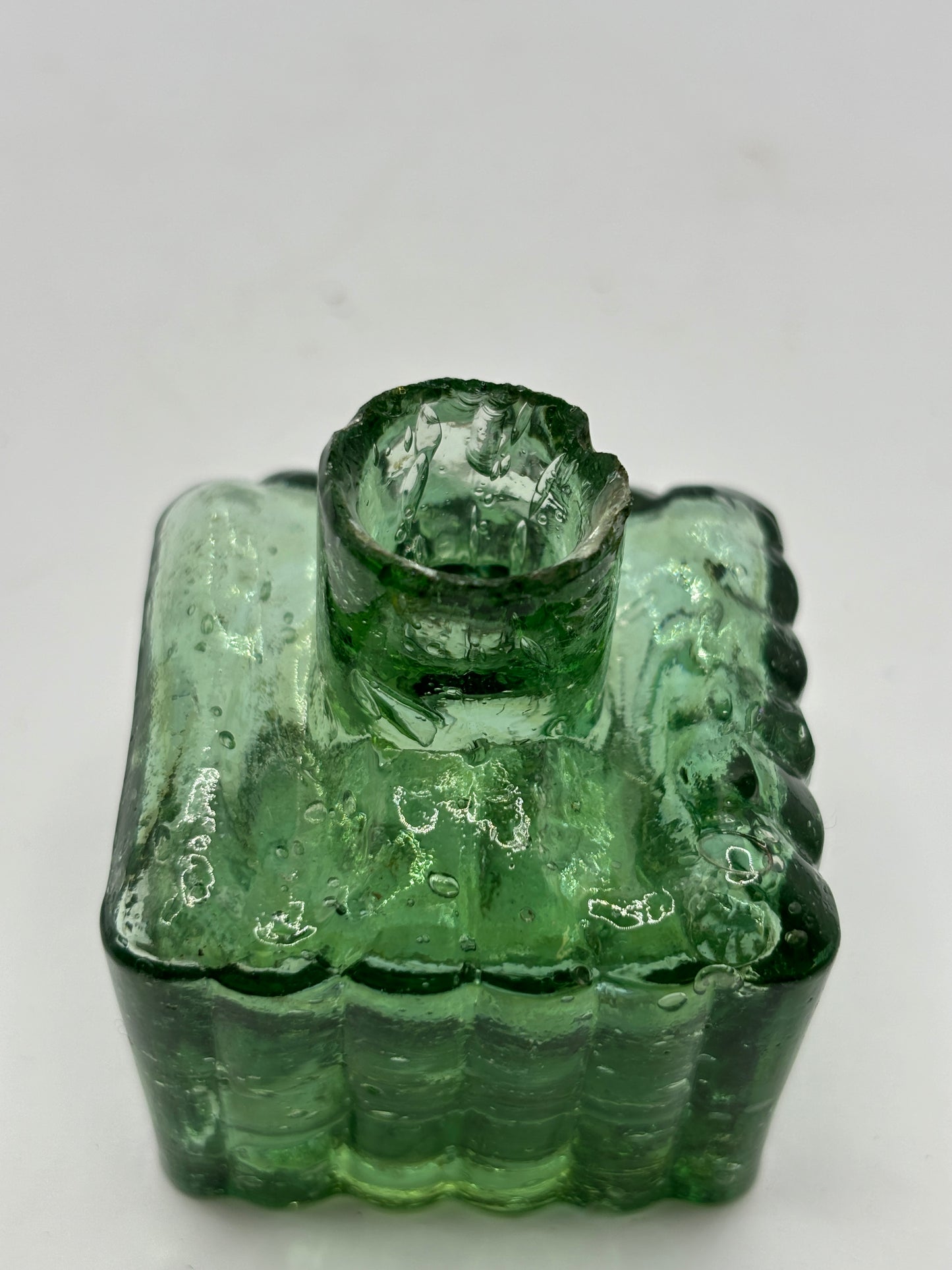 Green square ribbed inkwell