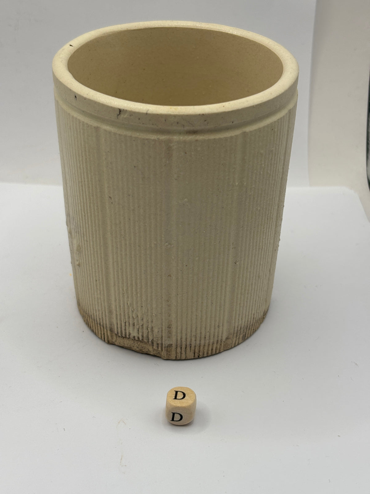 Old 1lb ribbed stoneware jam pot (D)