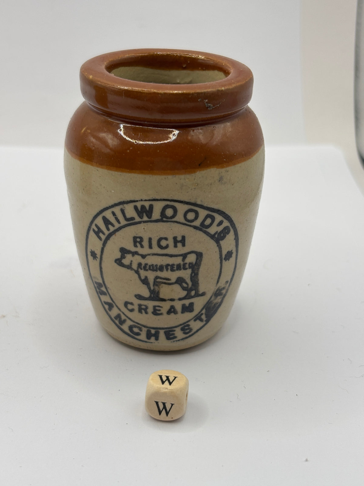 Old advertising cream pot, Hailwoods rich cream (w)