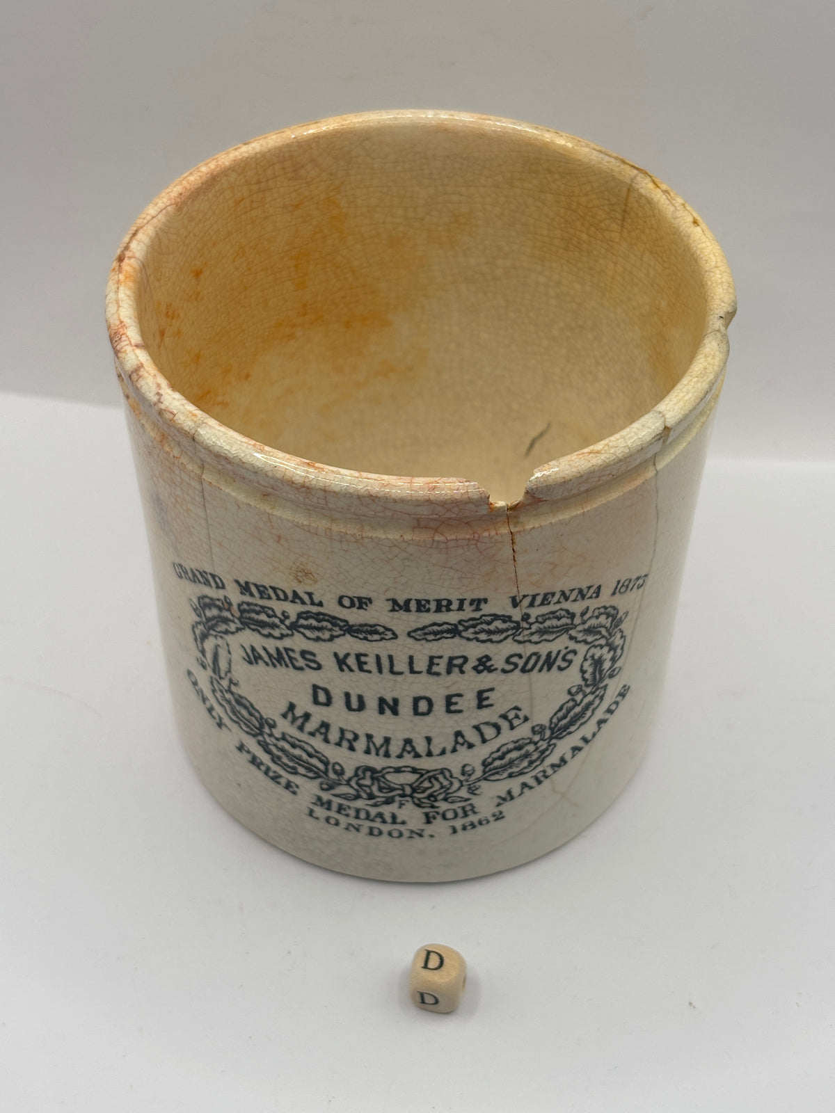 Old 2lb stoneware marmalade pot, James Keiller Dundee marmalade (D) damaged