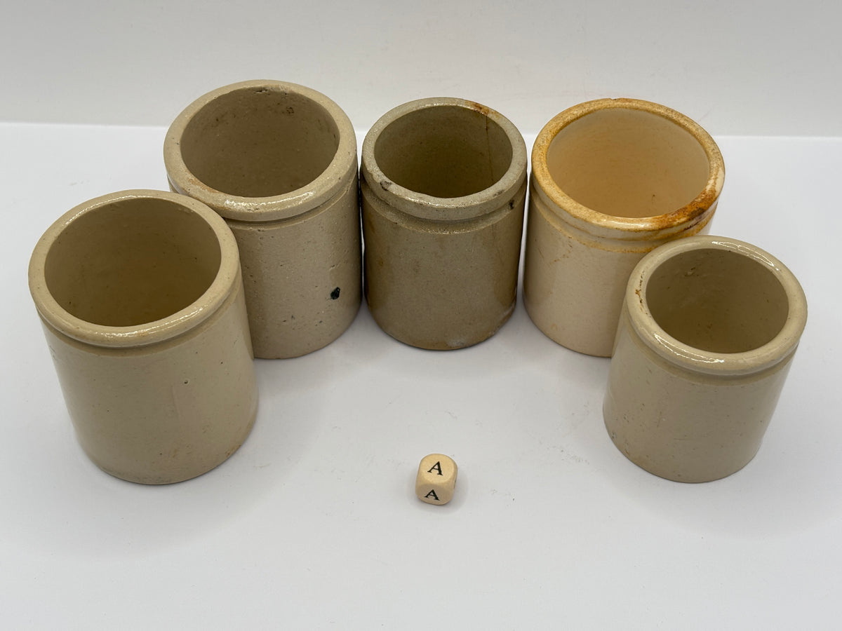 5 small stoneware pots (a)