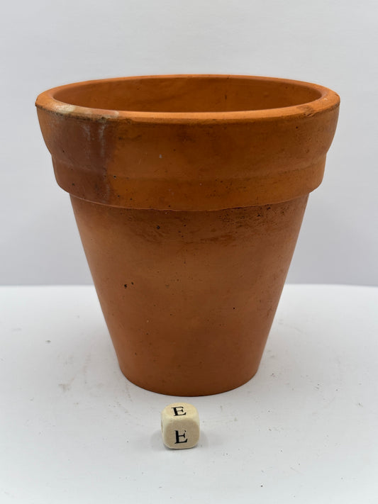 Old terracotta plant pot (e)