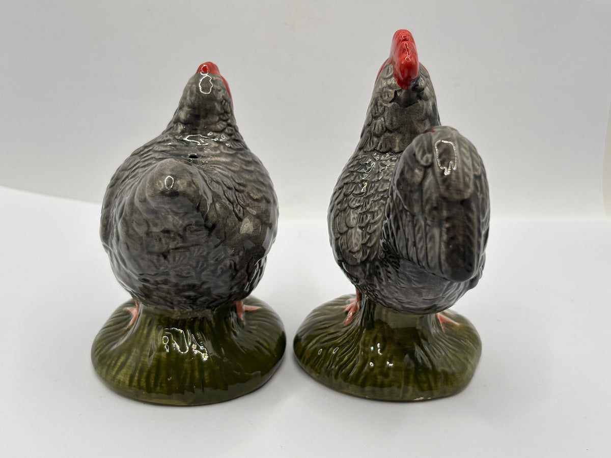 Vintage salt & pepper pots, chickens