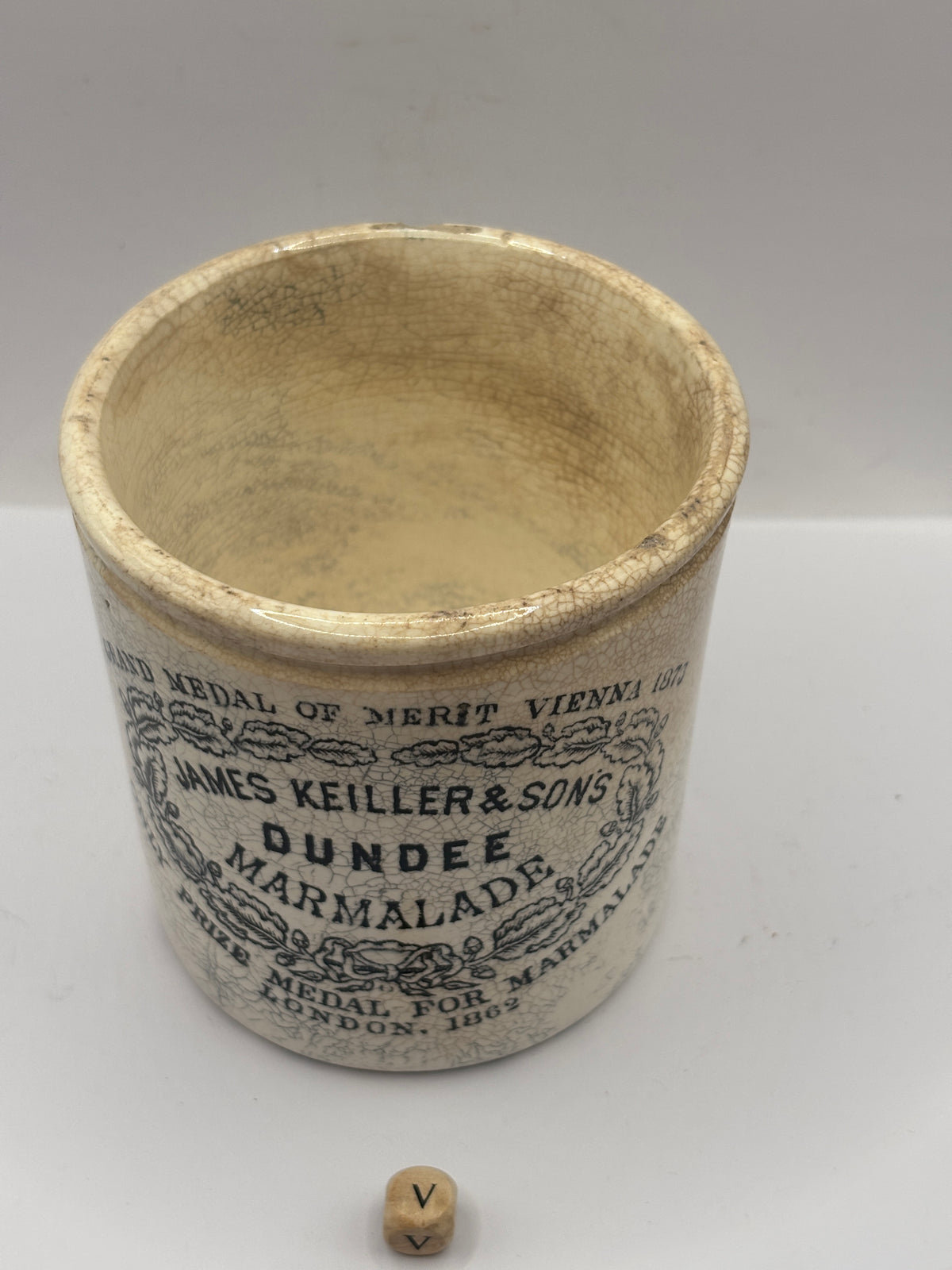 Old 1lb stoneware marmalade pot, James Keiller Dundee marmalade (V)