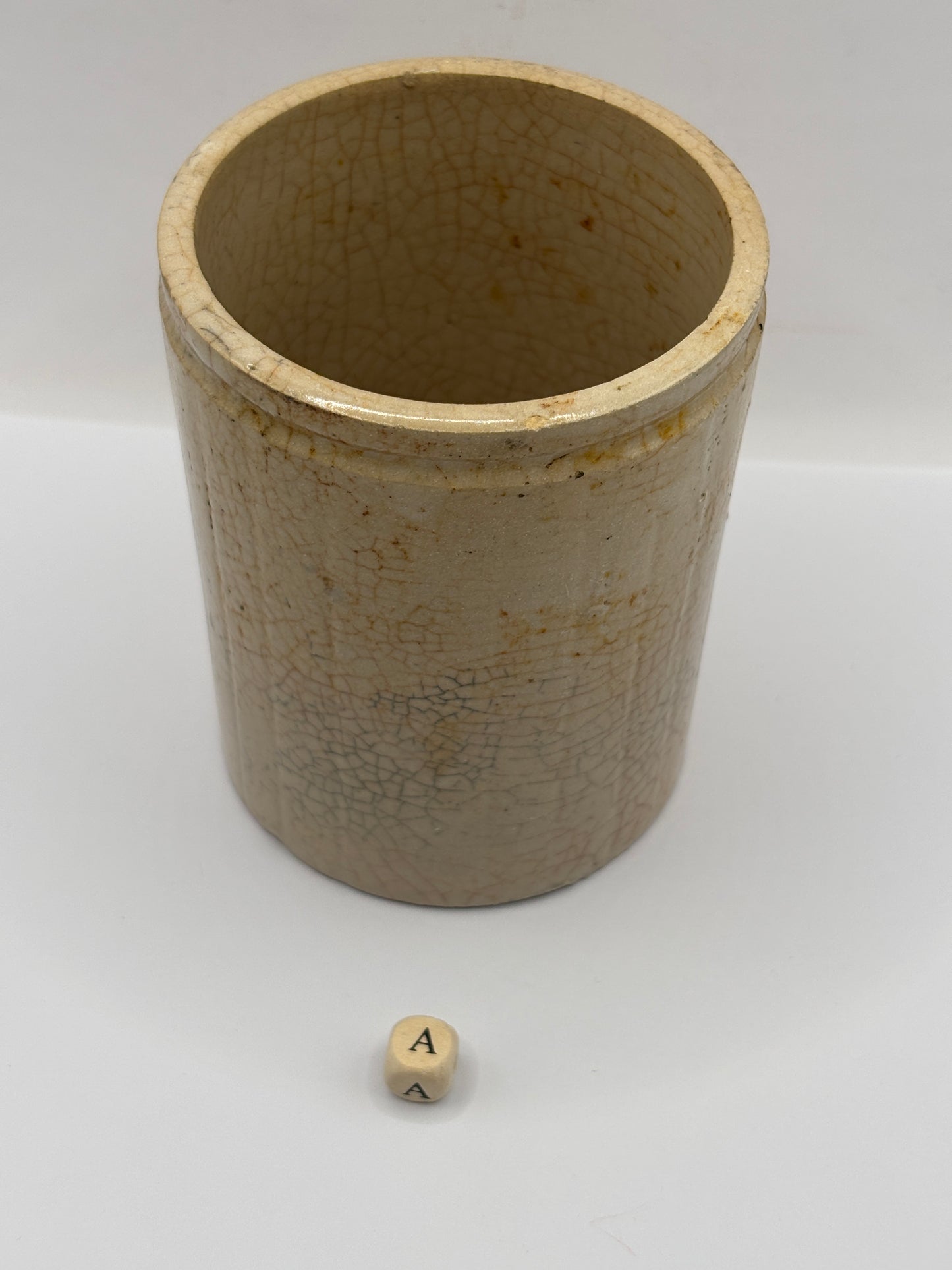 Old 1lb ribbed stoneware jam pot (a)