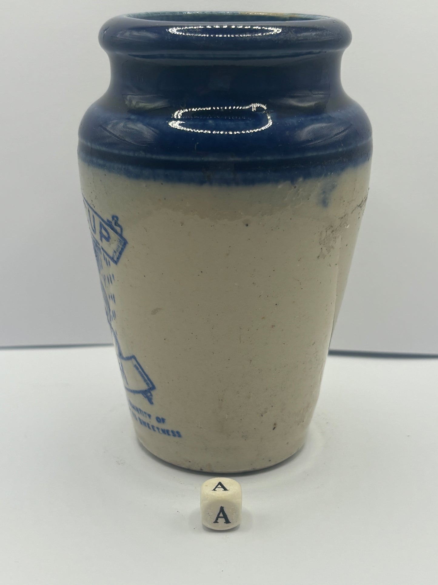 Large buttercup cream dairy pot, cream pot, Damaged (A)