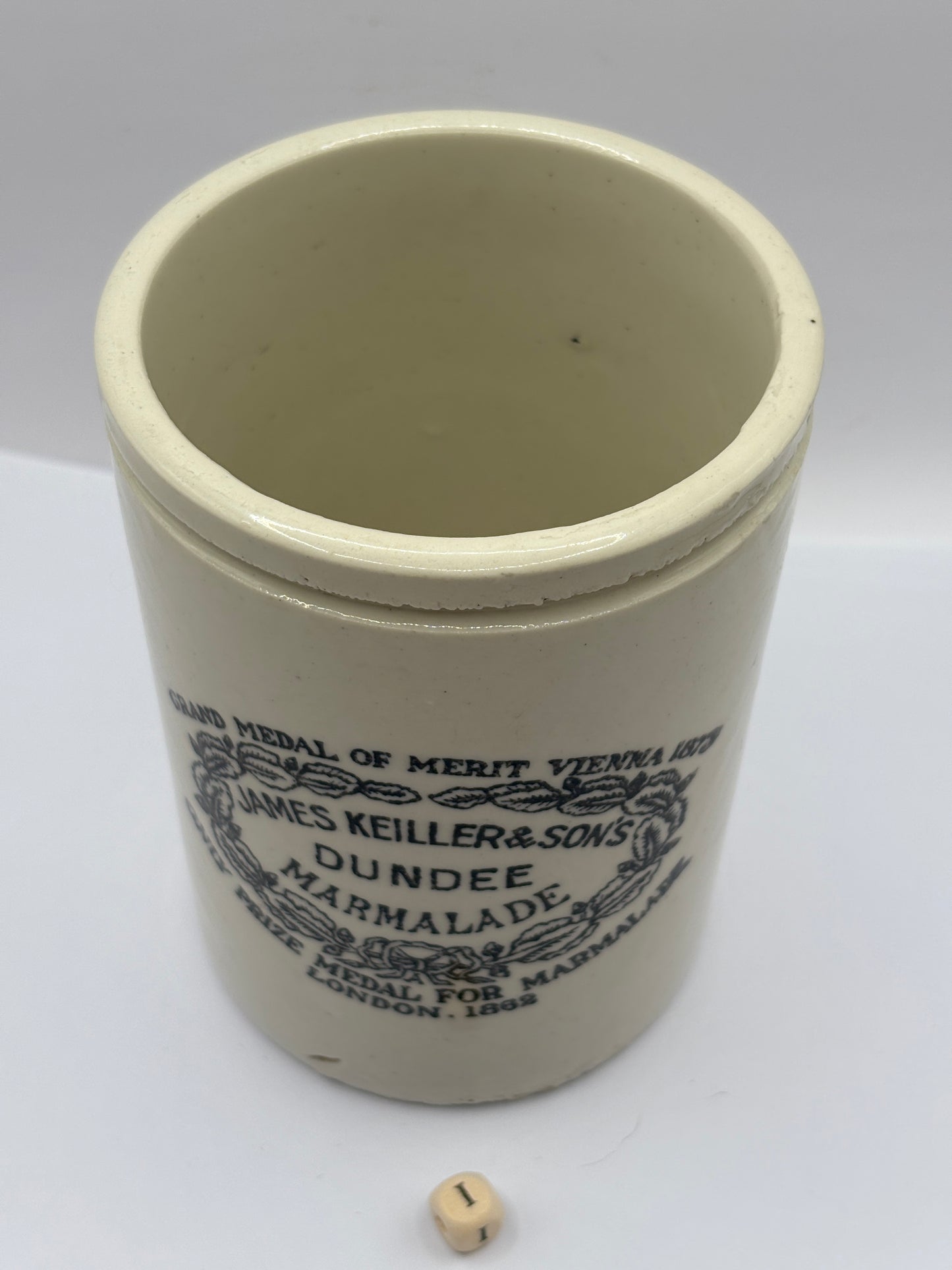 Old 2lb James Keiller Dundee marmalade jar (i)