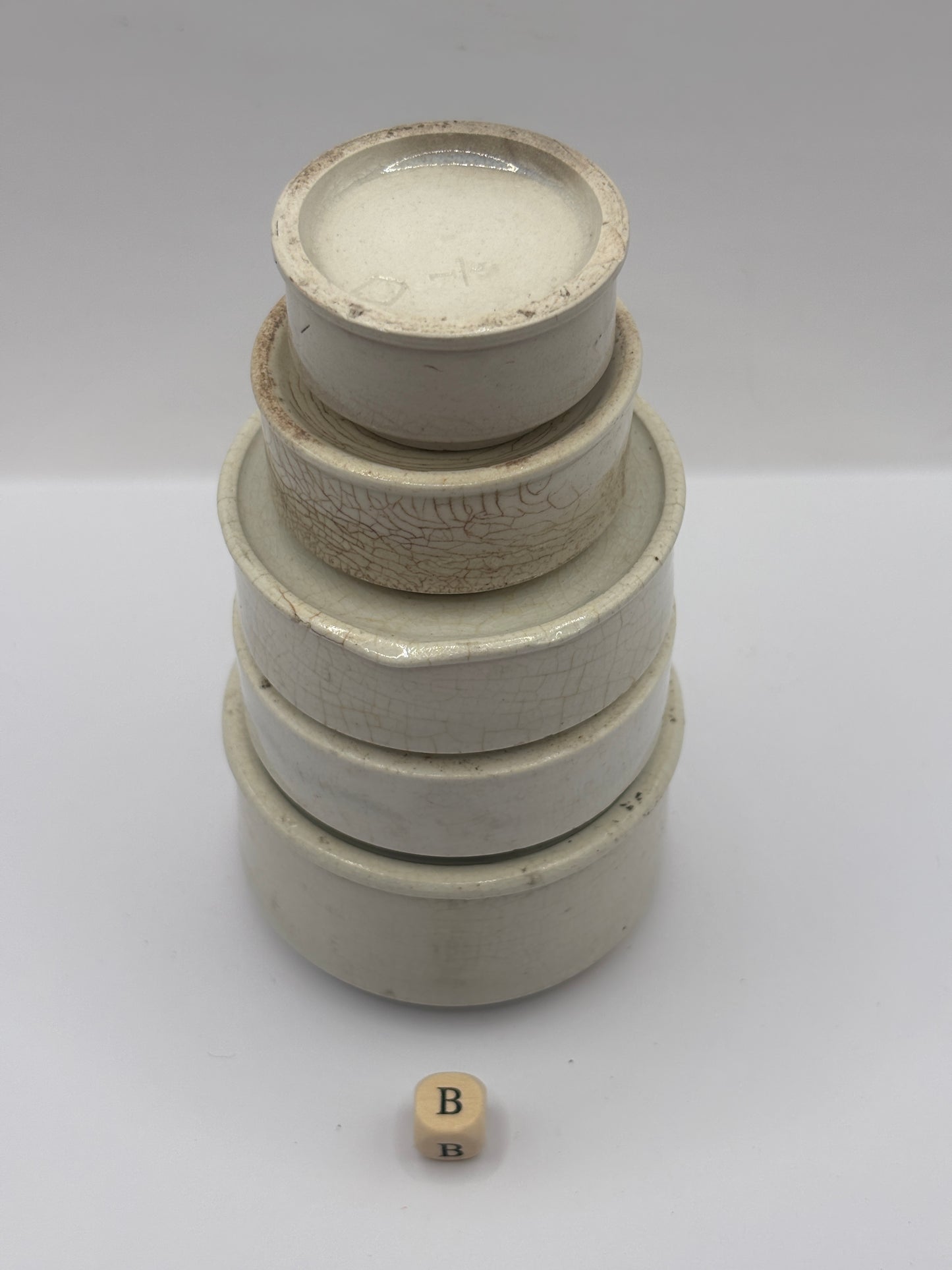 5 old pot lid bases, stackers, risers (B)