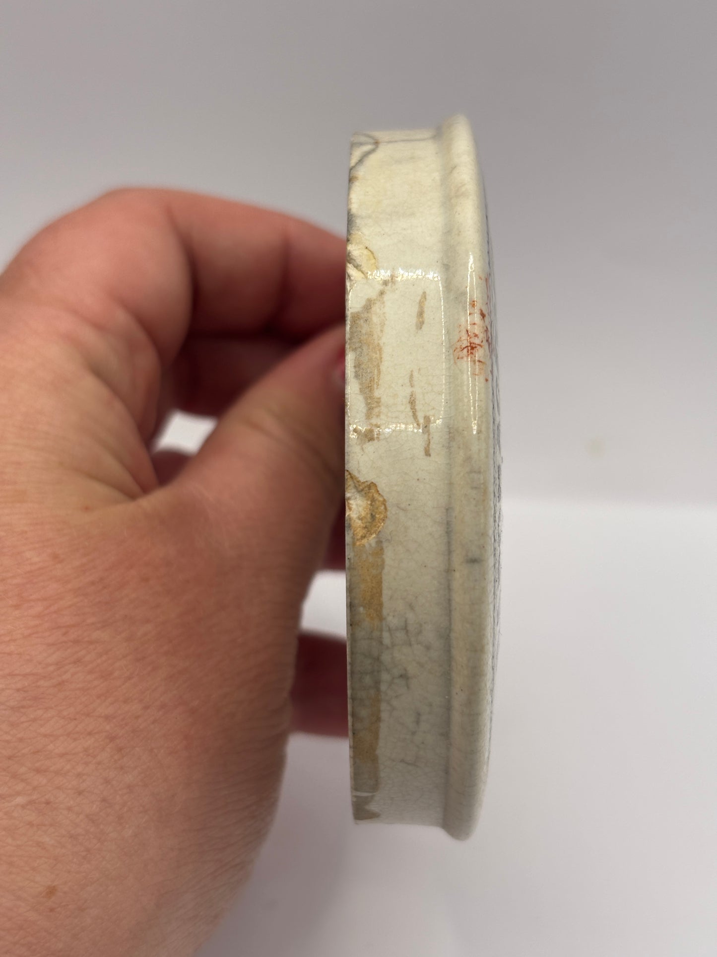 Old advertising lid, Saponaceous toothpaste powder