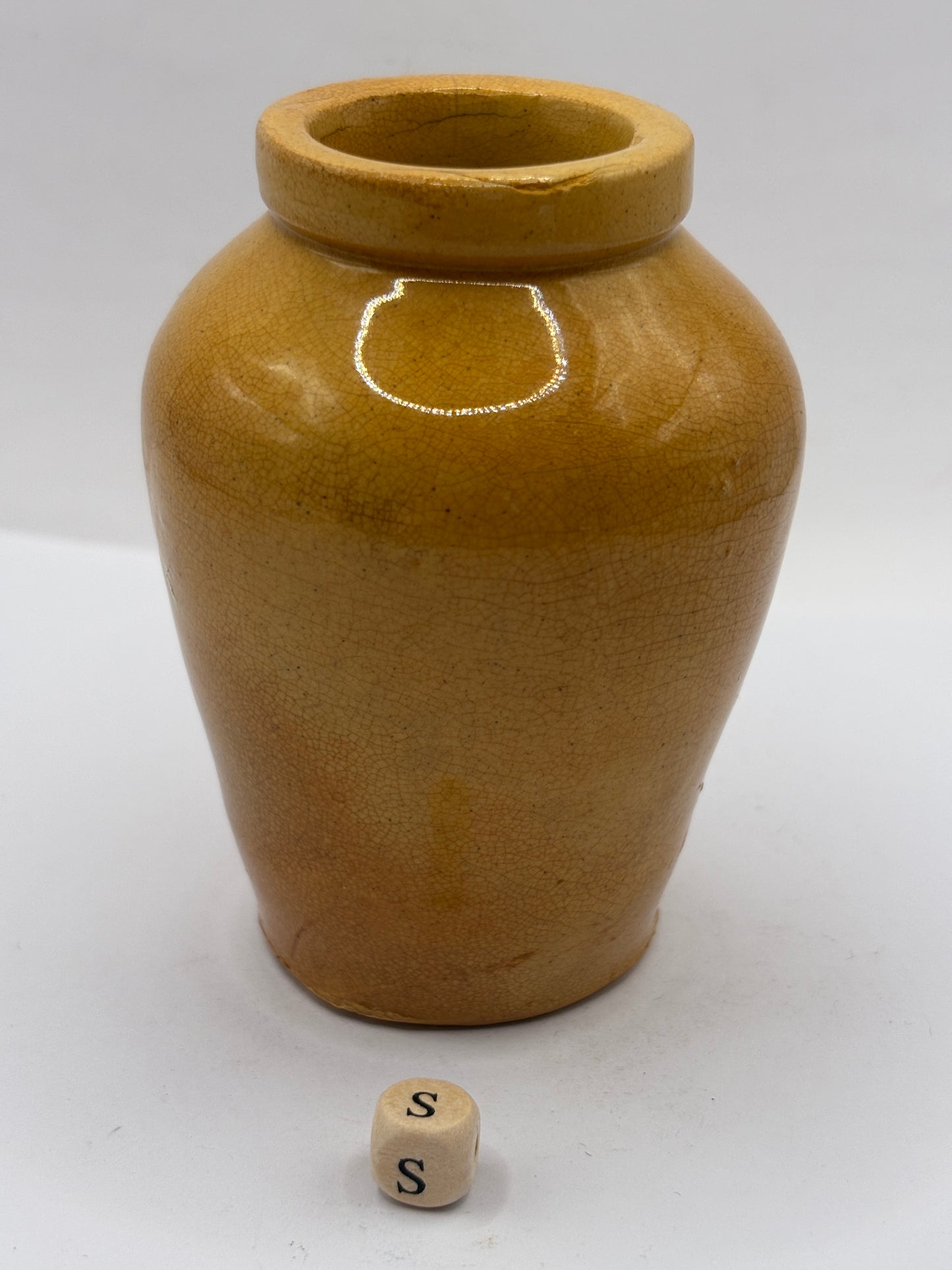 Old advertising cream pot, Manchester creamery Hailwoods (S)