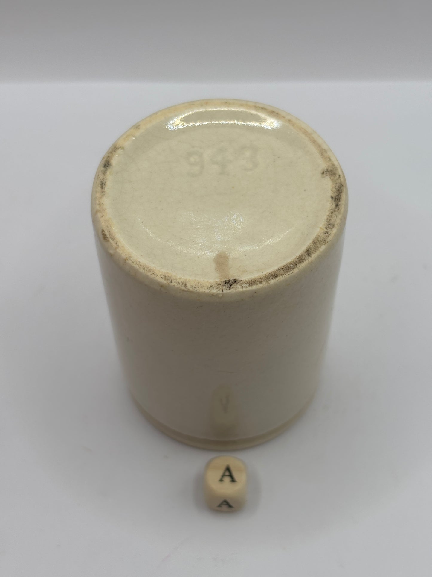 Old chunky stoneware pot (a)
