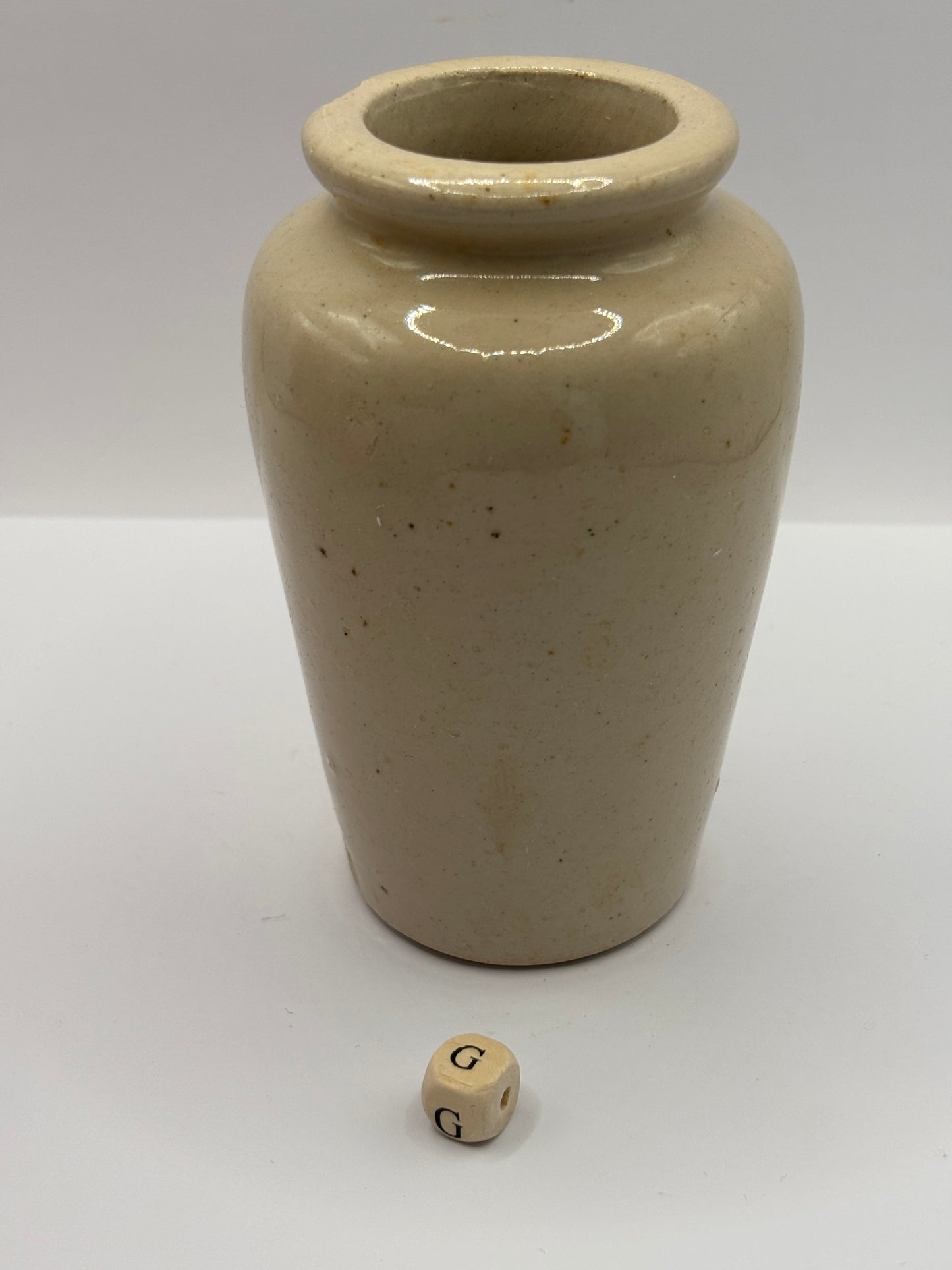 Old advertising cream pot, Rich preserved cream, Stranraer. Milk maid (G) damaged