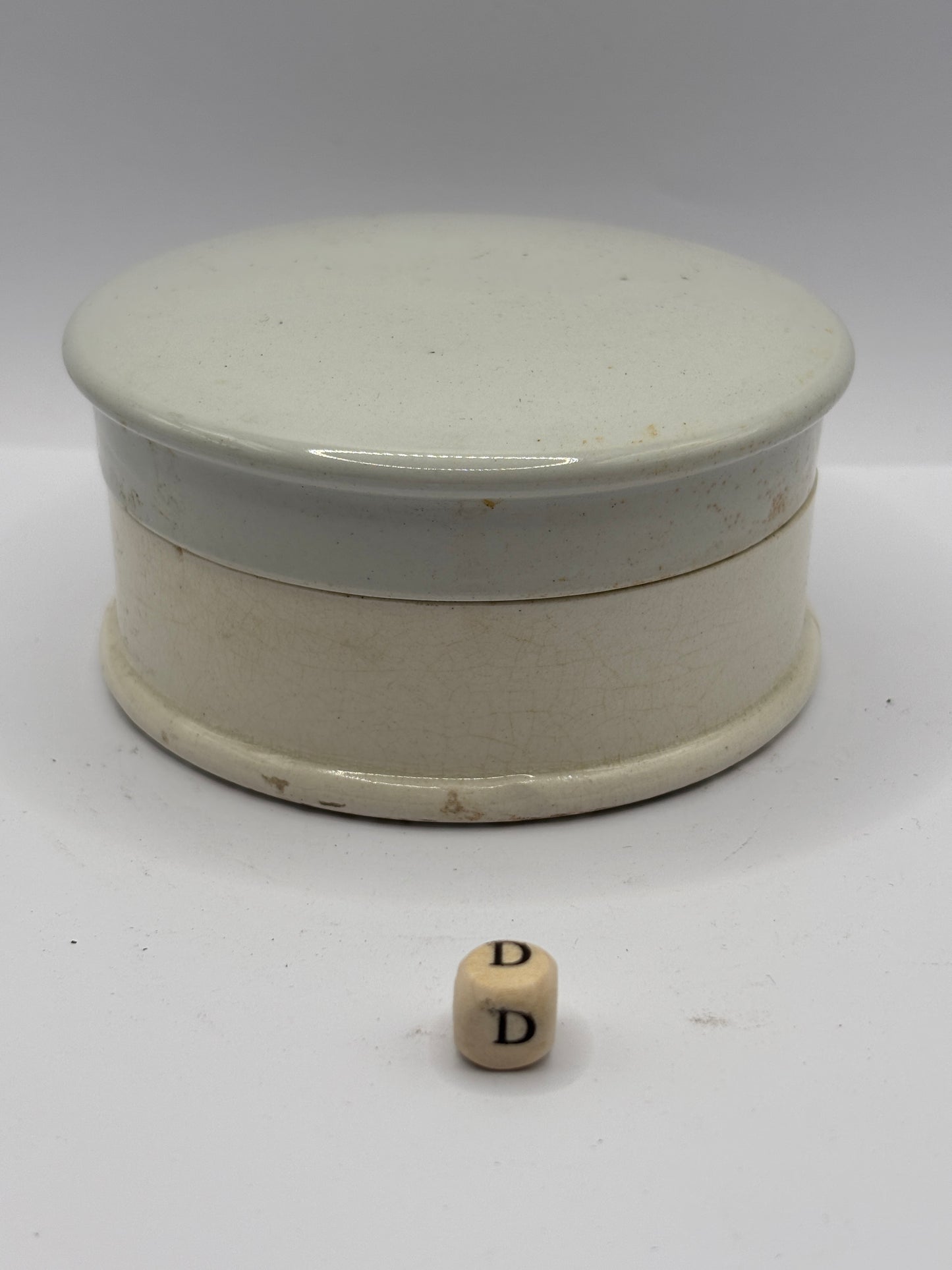 Old plain white stoneware lid and base (D)