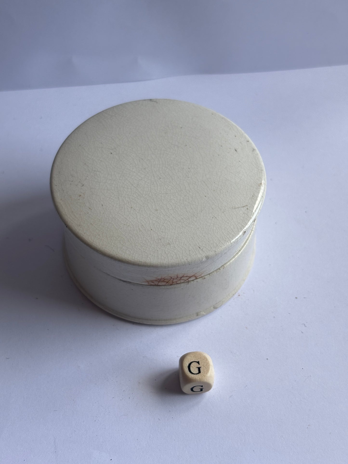 Old plain pot lid and base, stoneware (G)
