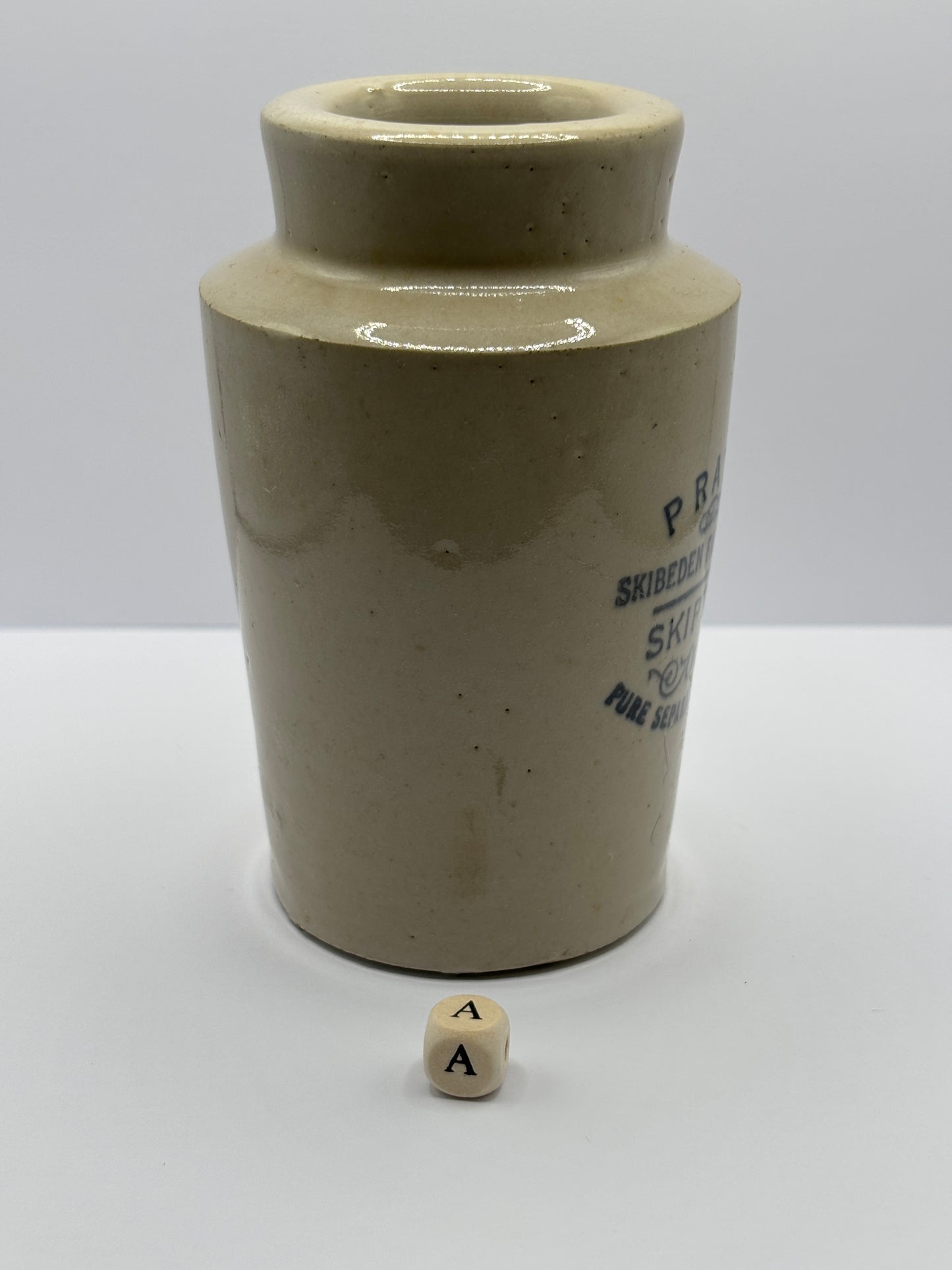 Old Skipton advertising cream pot (A) Skibeden farm dairy