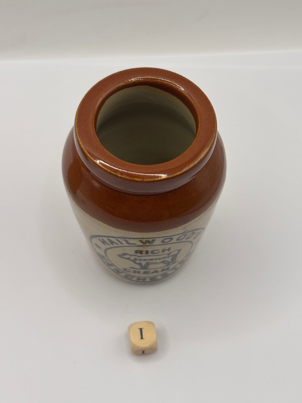 Old advertising cream pot, Hailwoods Manchester (i)
