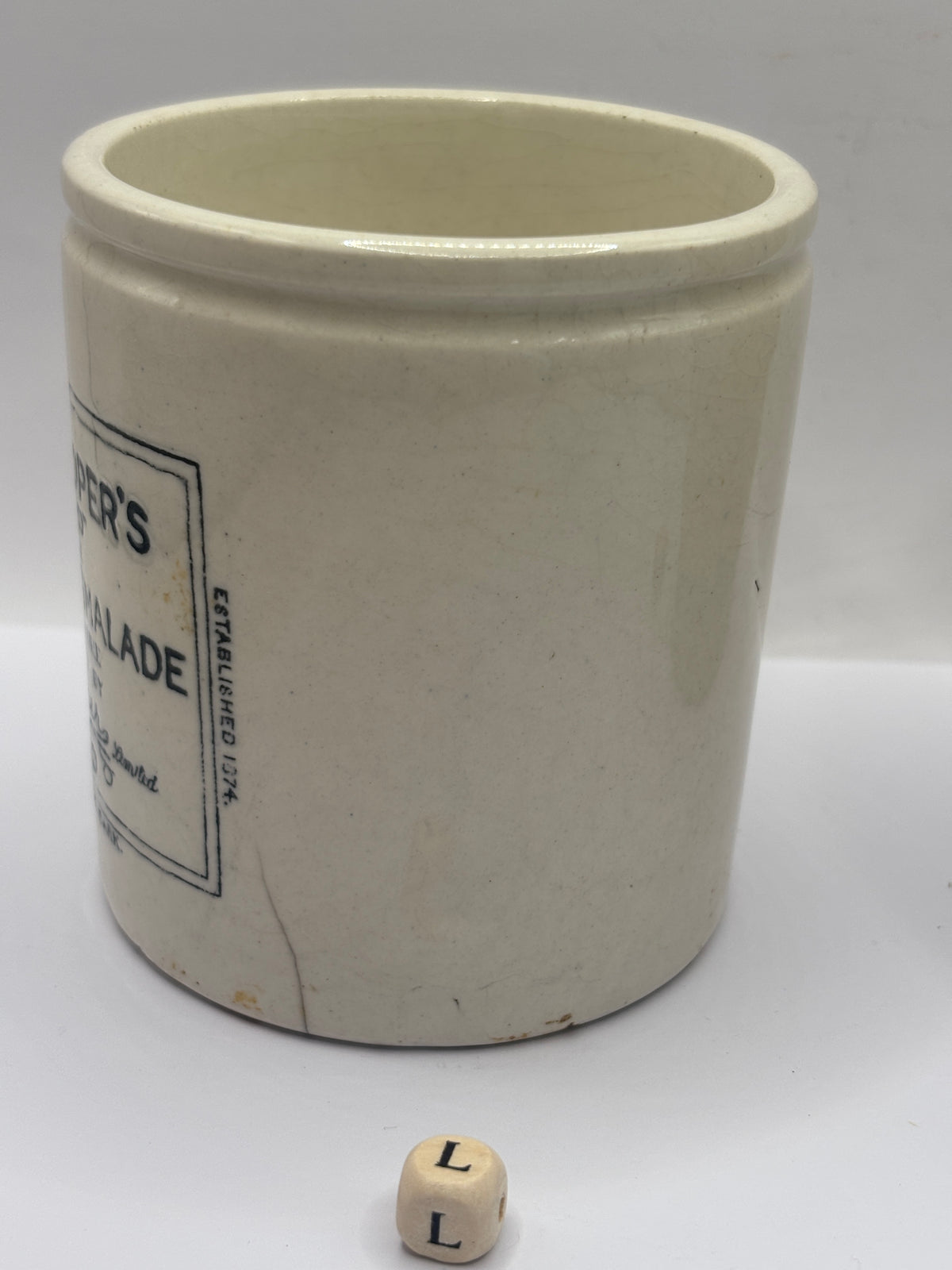 Old 1lb stoneware marmalade pot, Frank Coopers. Hairline (L)