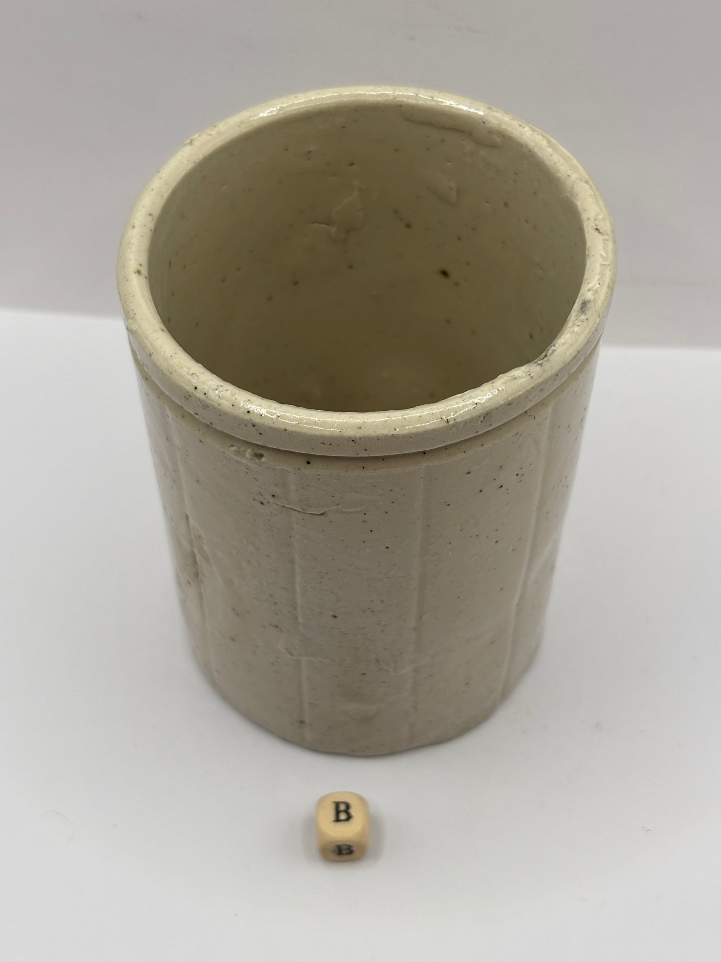 Old 1lb ribbed stoneware jam pot (B) Hartley’s