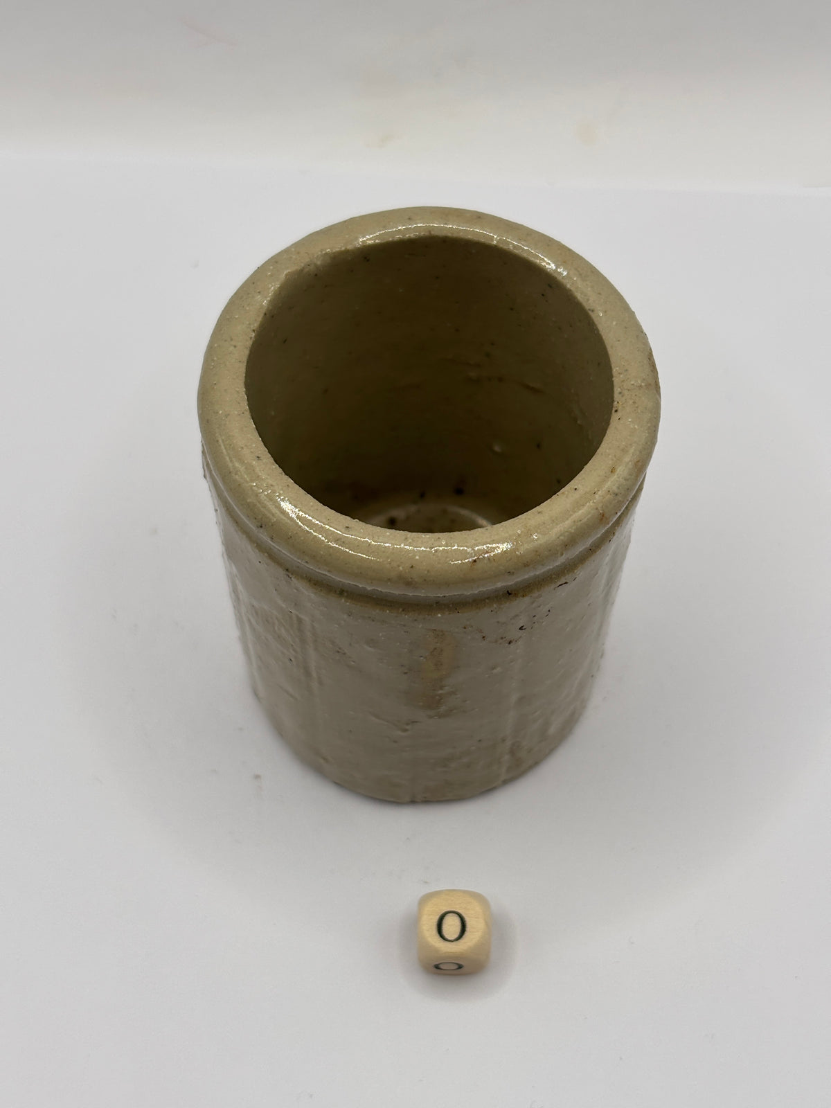 Old mini ribbed stoneware jam pot (o)