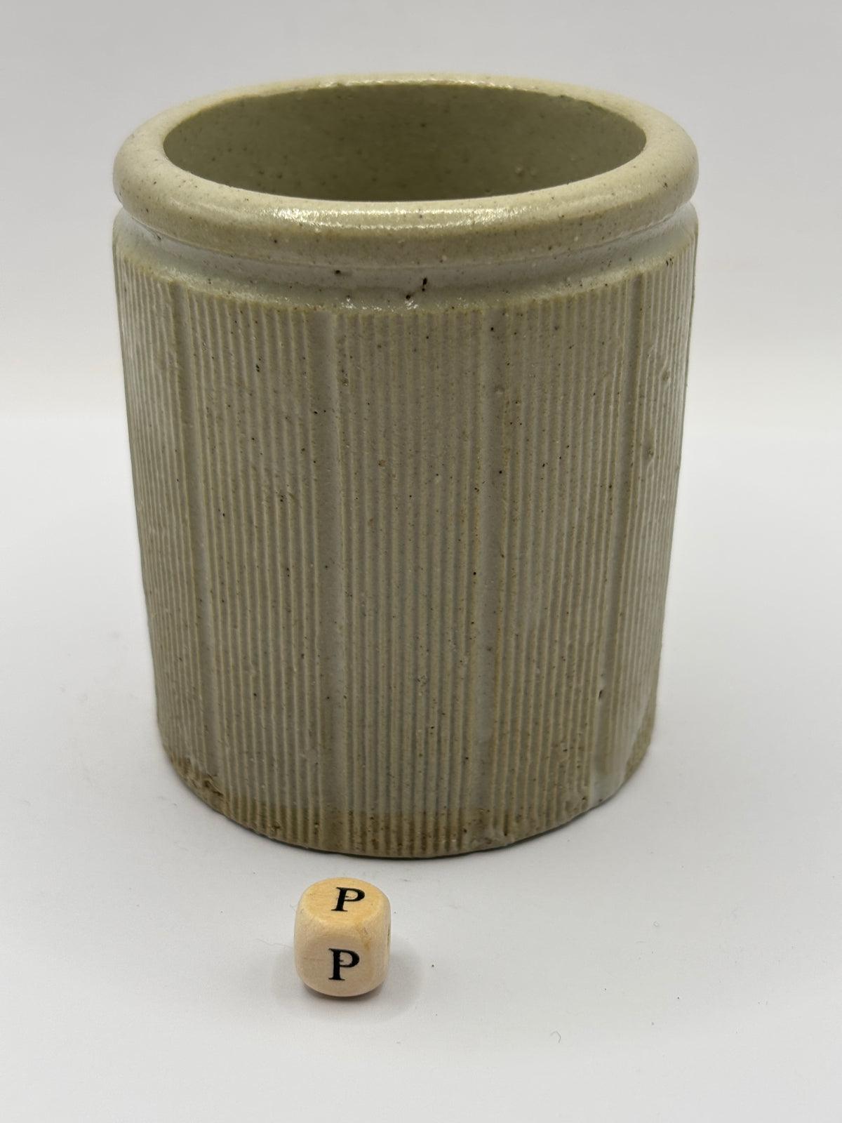 Old small ribbed stoneware jam pot (P)