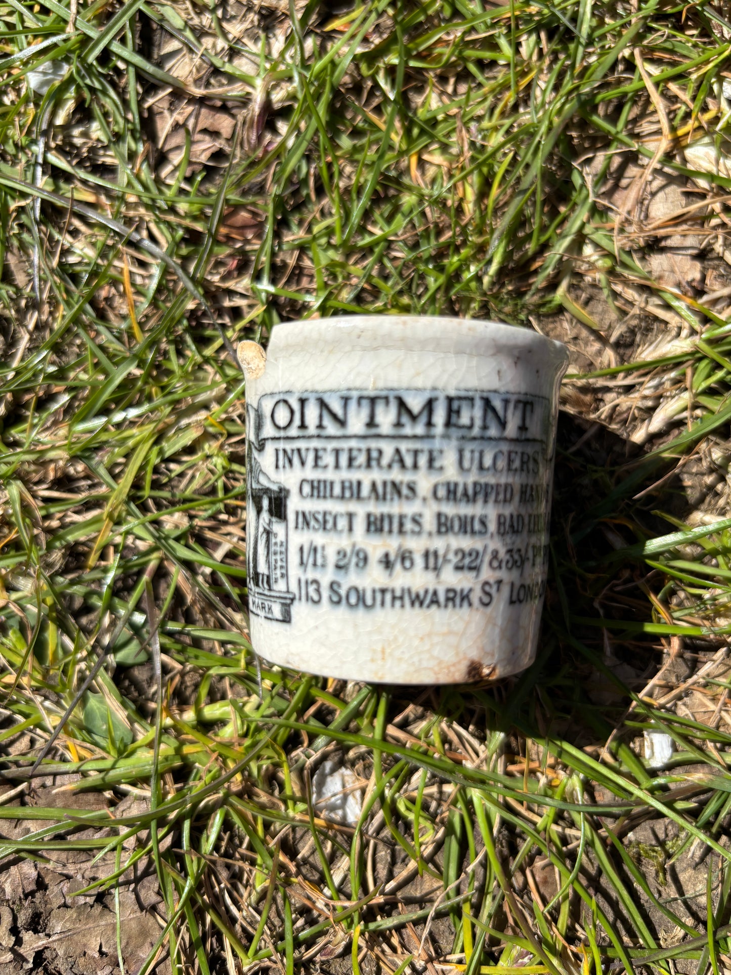 Large size Holloway’s advertising ointment pot. Chipped