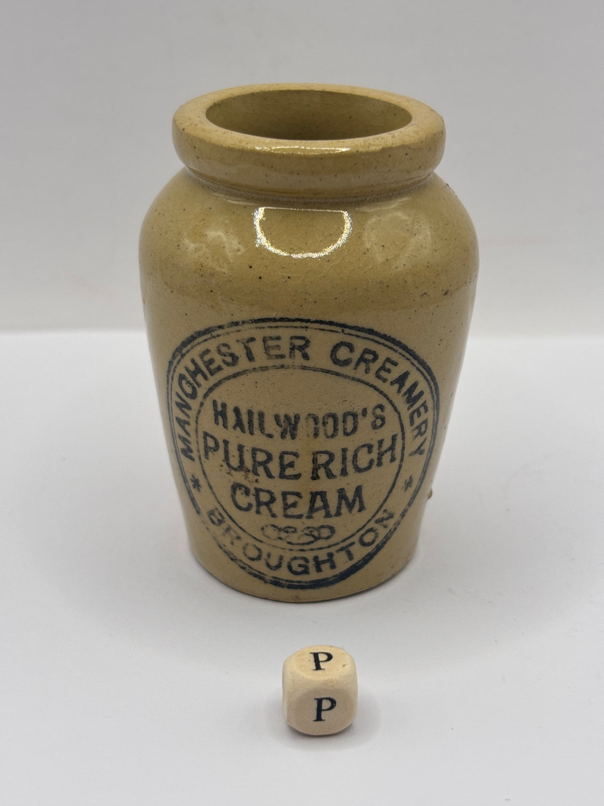 Old advertising cream pot, Hailwoods Manchester (P)