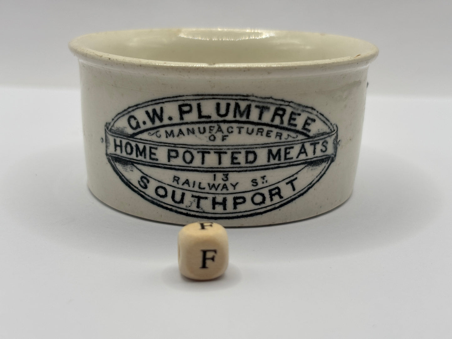 Old Plumtree advertising meat paste pot (f)