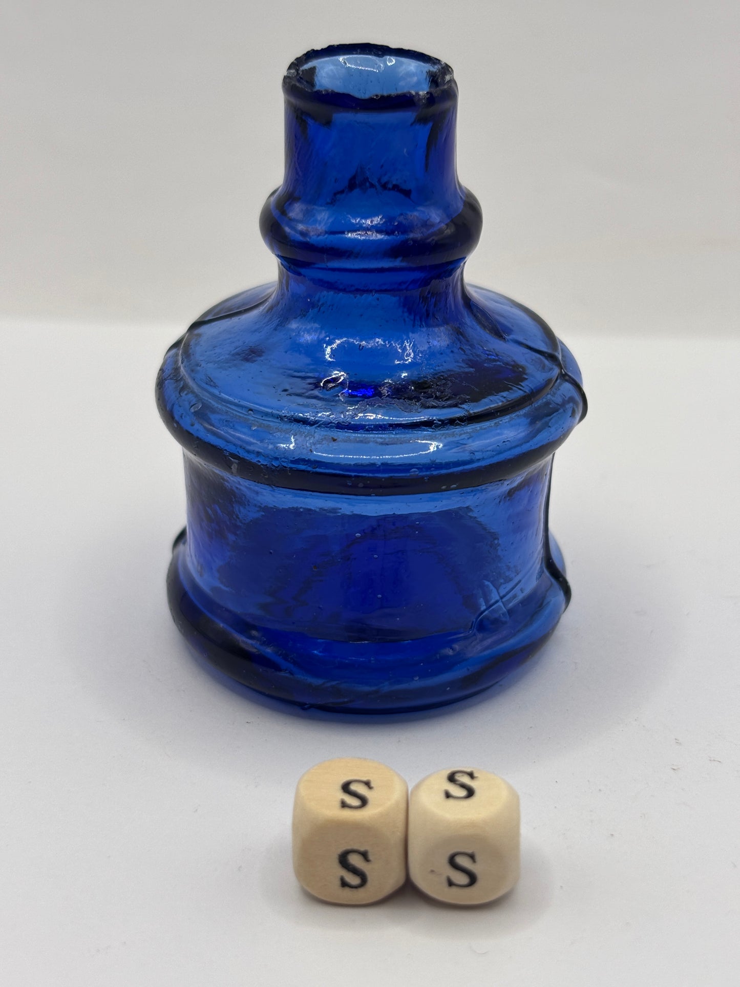 Old cobalt blue glass ink bottle, inkwell, penny ink (ss)
