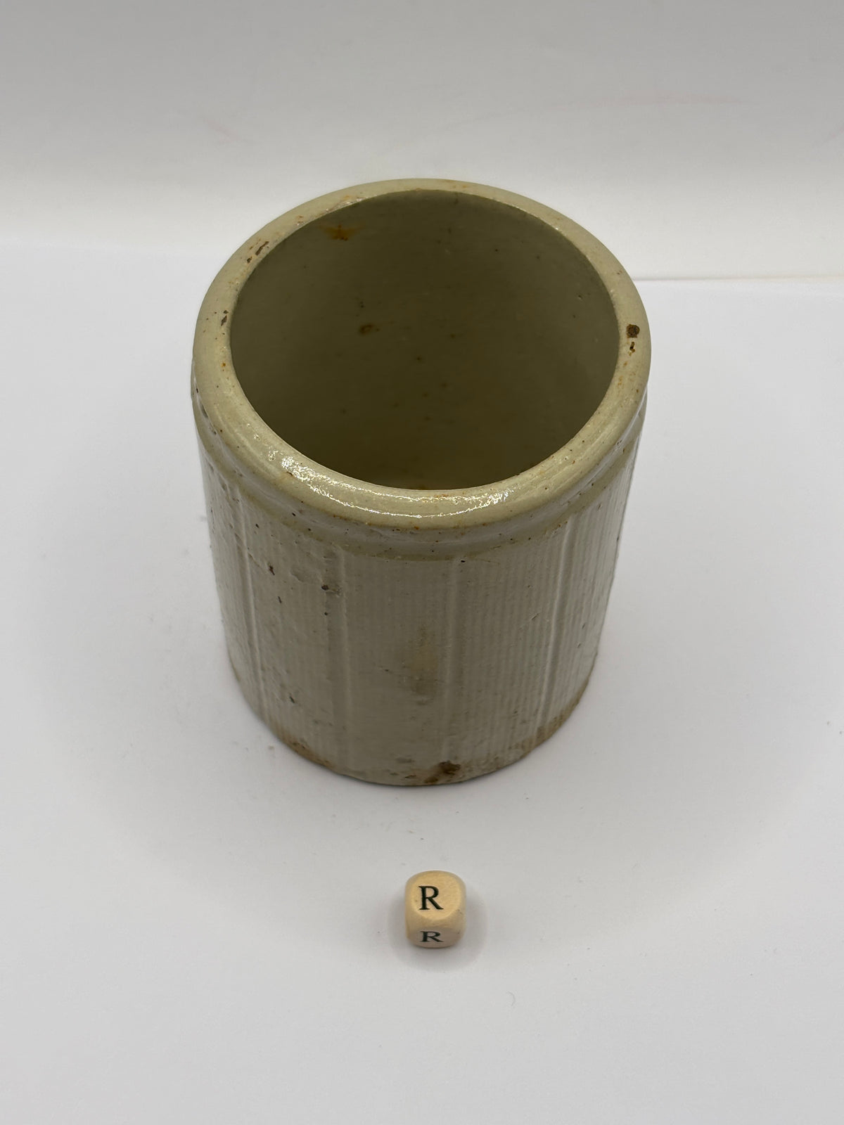 Old small ribbed stoneware jam pot (R)