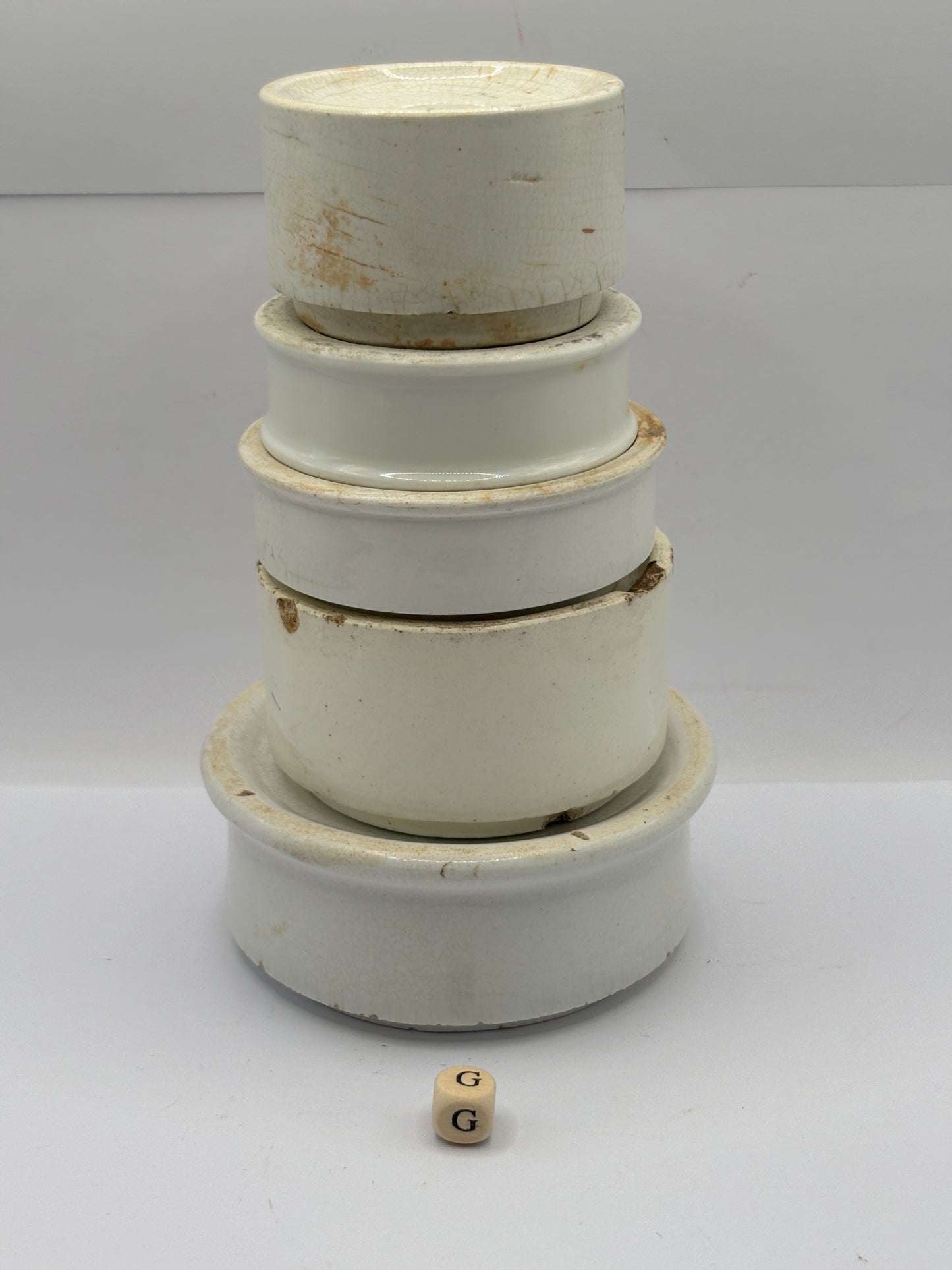5 old stoneware bases, stackers (G) damages