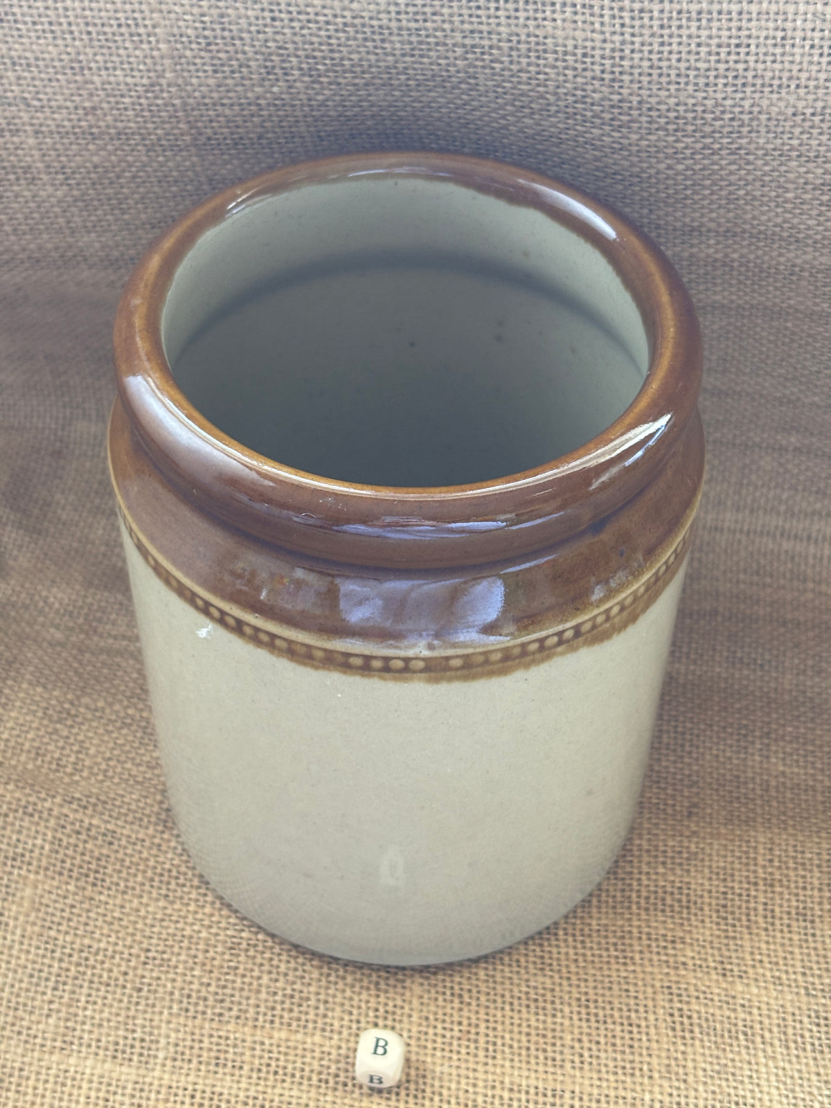 Old stoneware jar/ pantry pot (B)