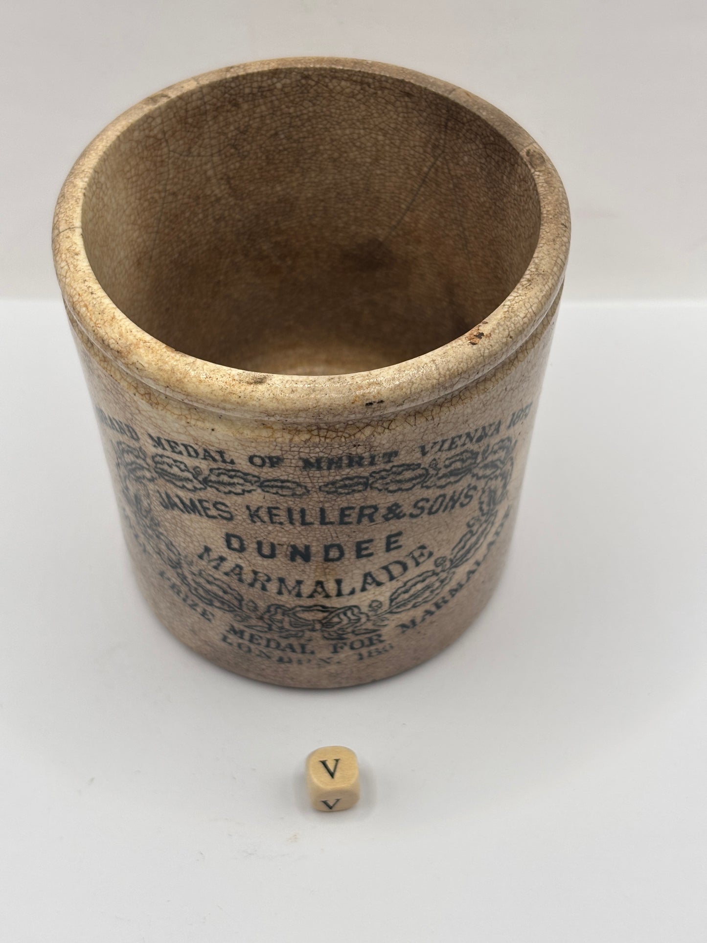 Old 1lb James Keiller Dundee marmalade jar (v) hairlines