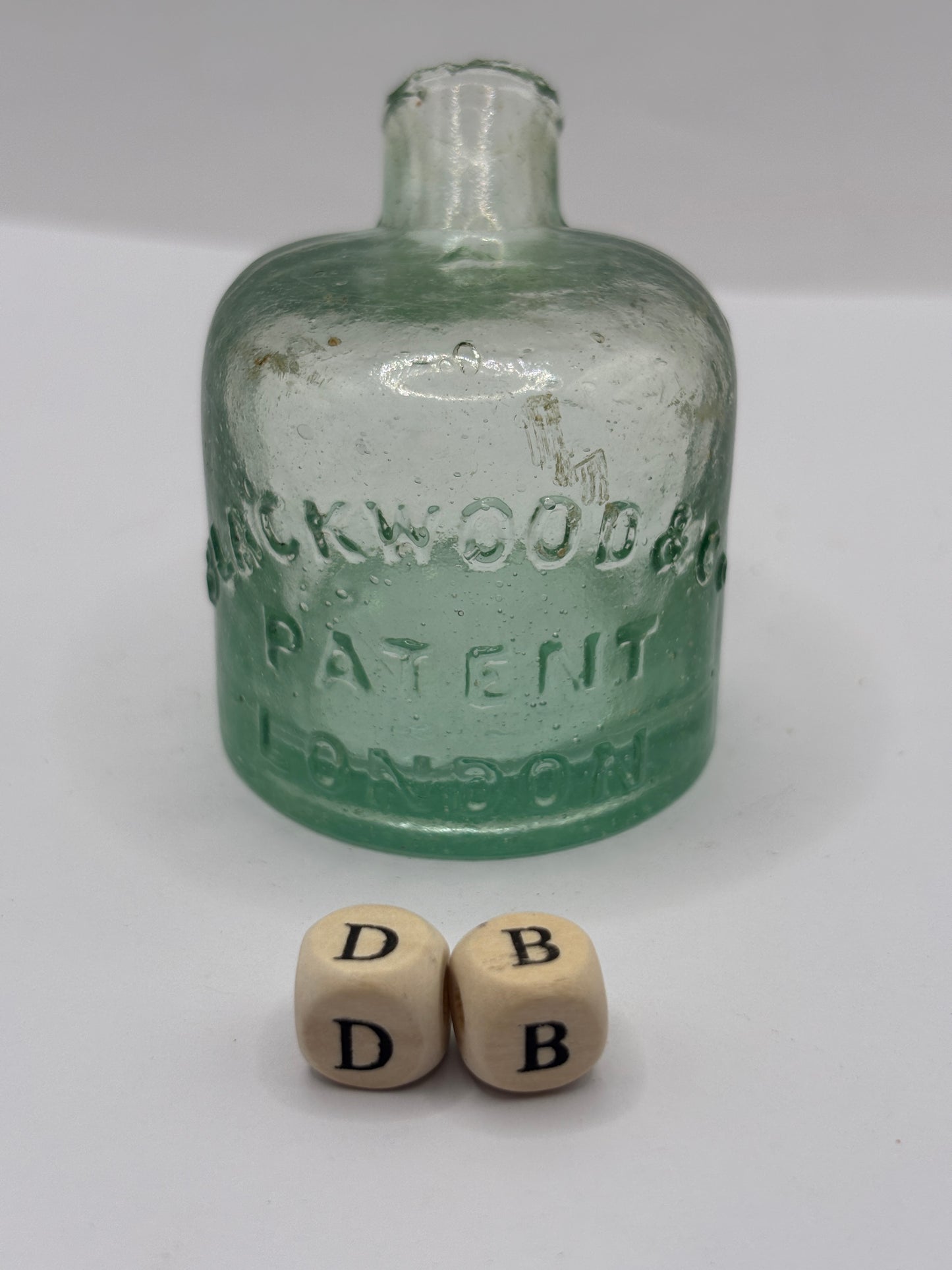 Old advertising inkwell, Blackwood & Co patent London. Igloo ink, inkwell, ink bottle (DB)