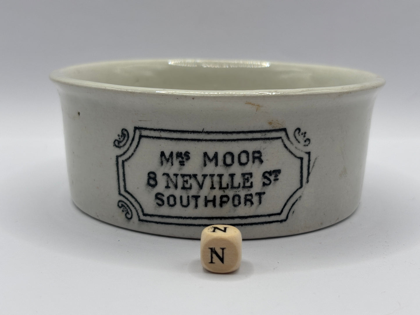 Old Mrs Moors advertising meat paste pot (N) large size
