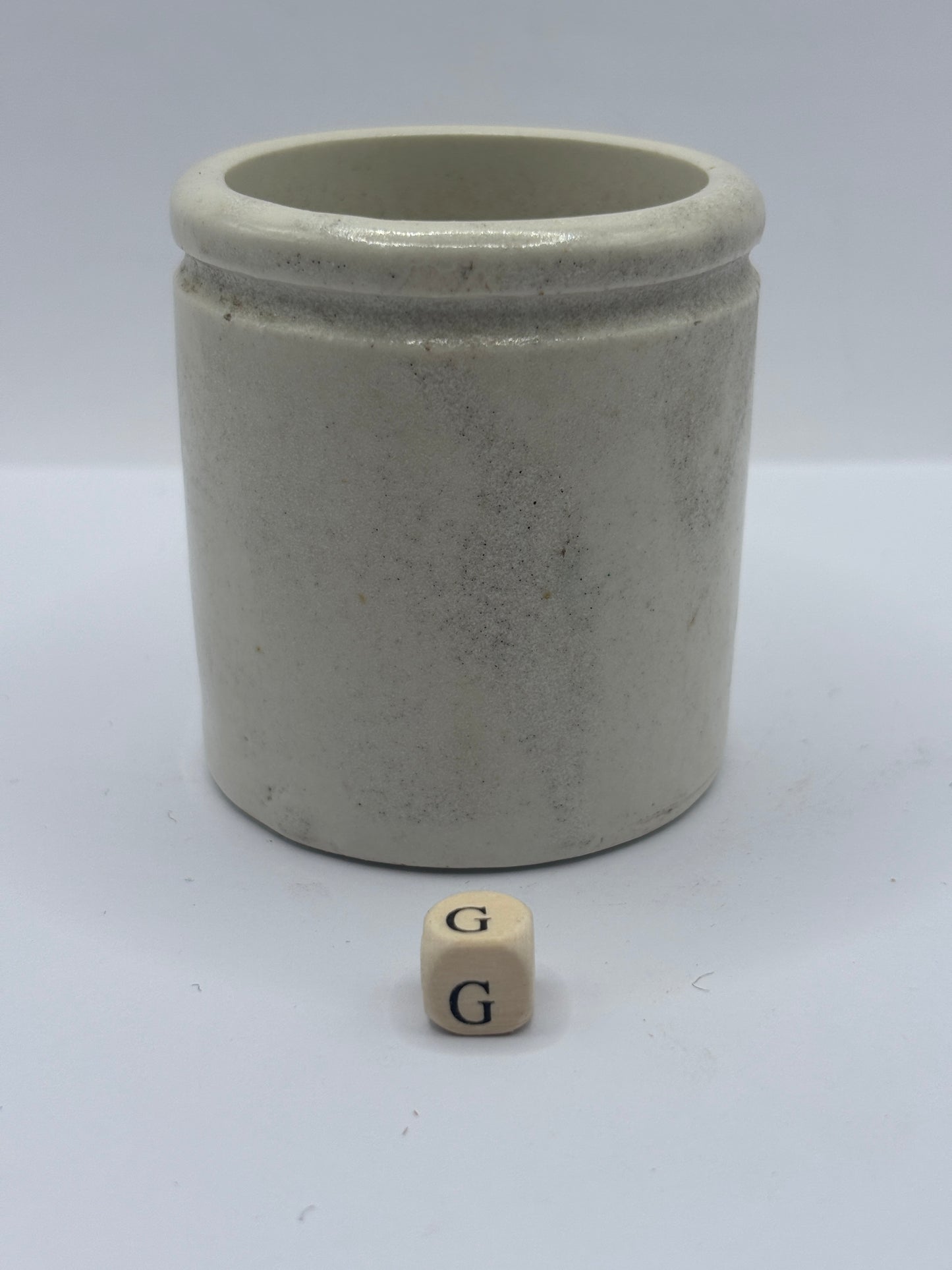 Old small chunky stoneware pot (G)