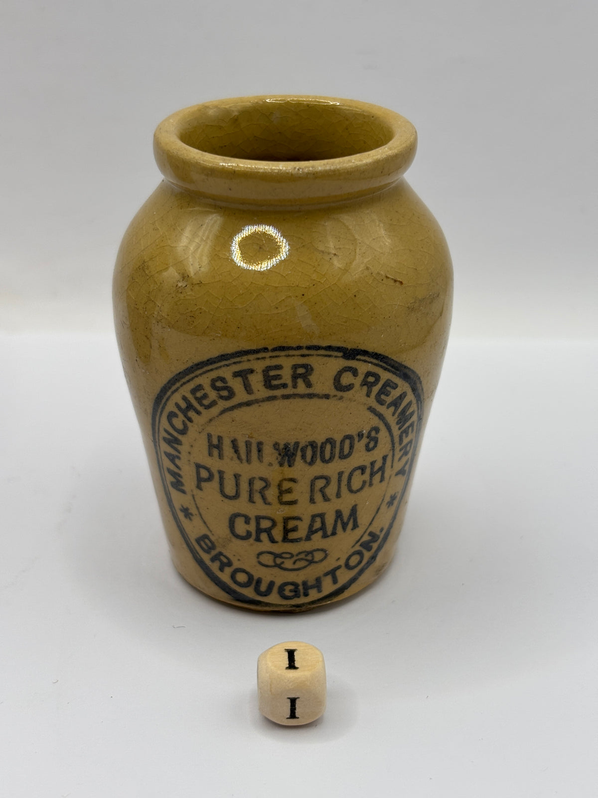 Old advertising cream pot, Hailwoods rich cream (i)