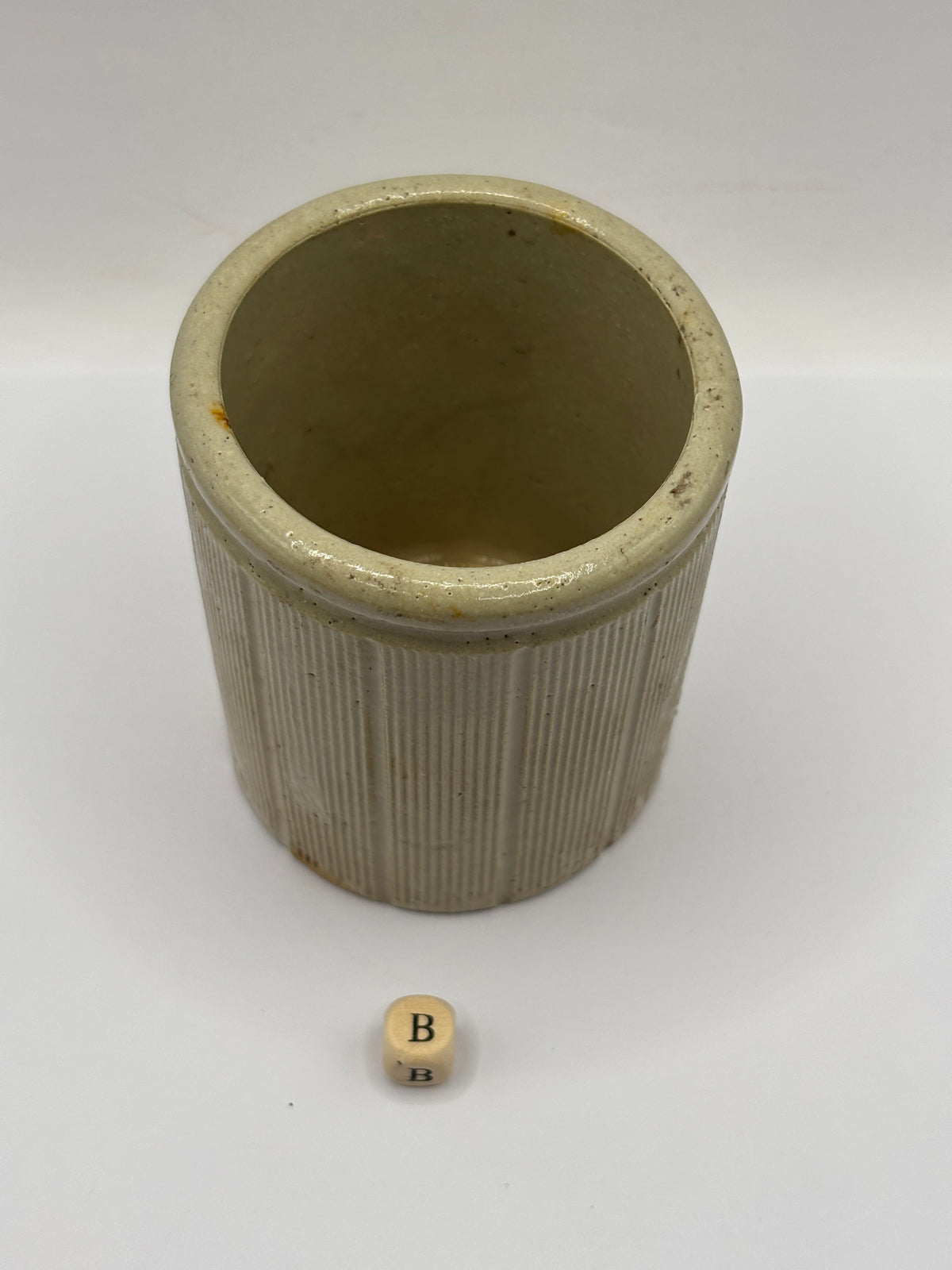 Old small ribbed stoneware jam pot (B)