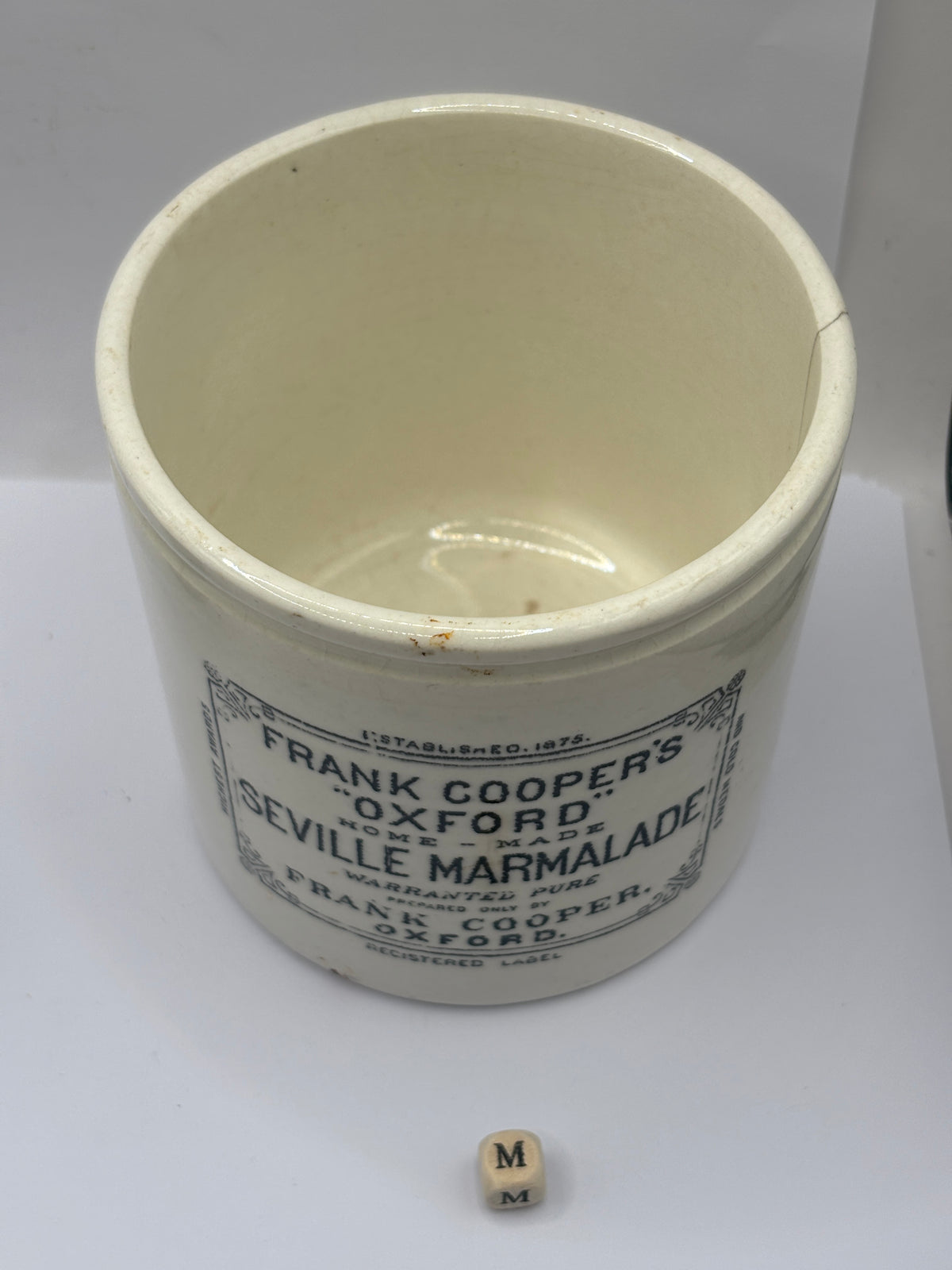 Old 2lb stoneware marmalade pot, Frank Coopers. Hairline (m)