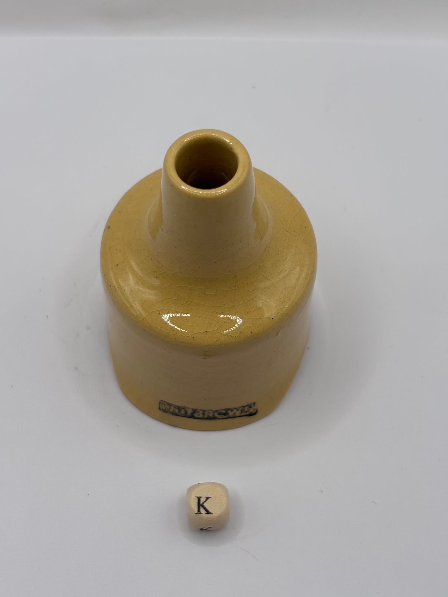 Vintage Nutbrown stoneware pie funnel (K)
