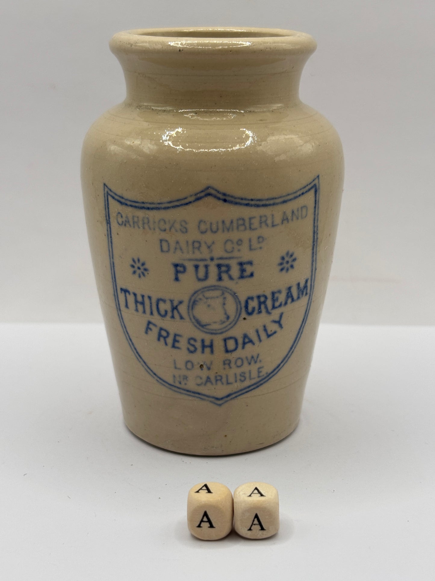 Old advertising cream pot, Carricks pure thick cream (AA)